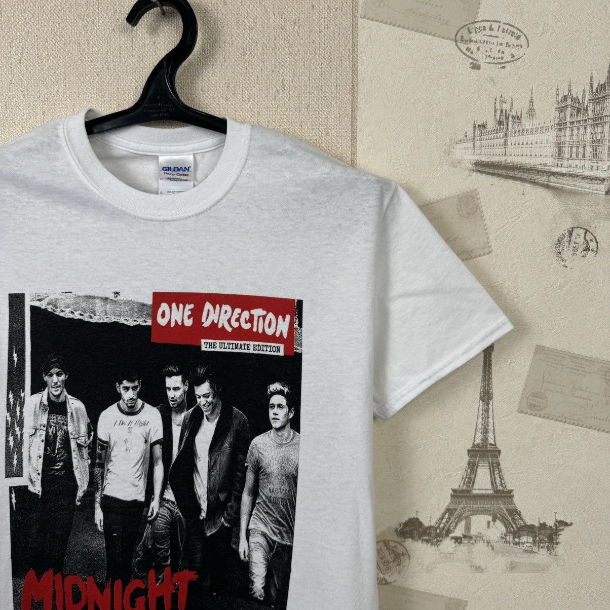 Other One Direction T shirt Midnight Memories Rock sz S White Size US XL / EU 56 / 4 - 10 Thumbnail