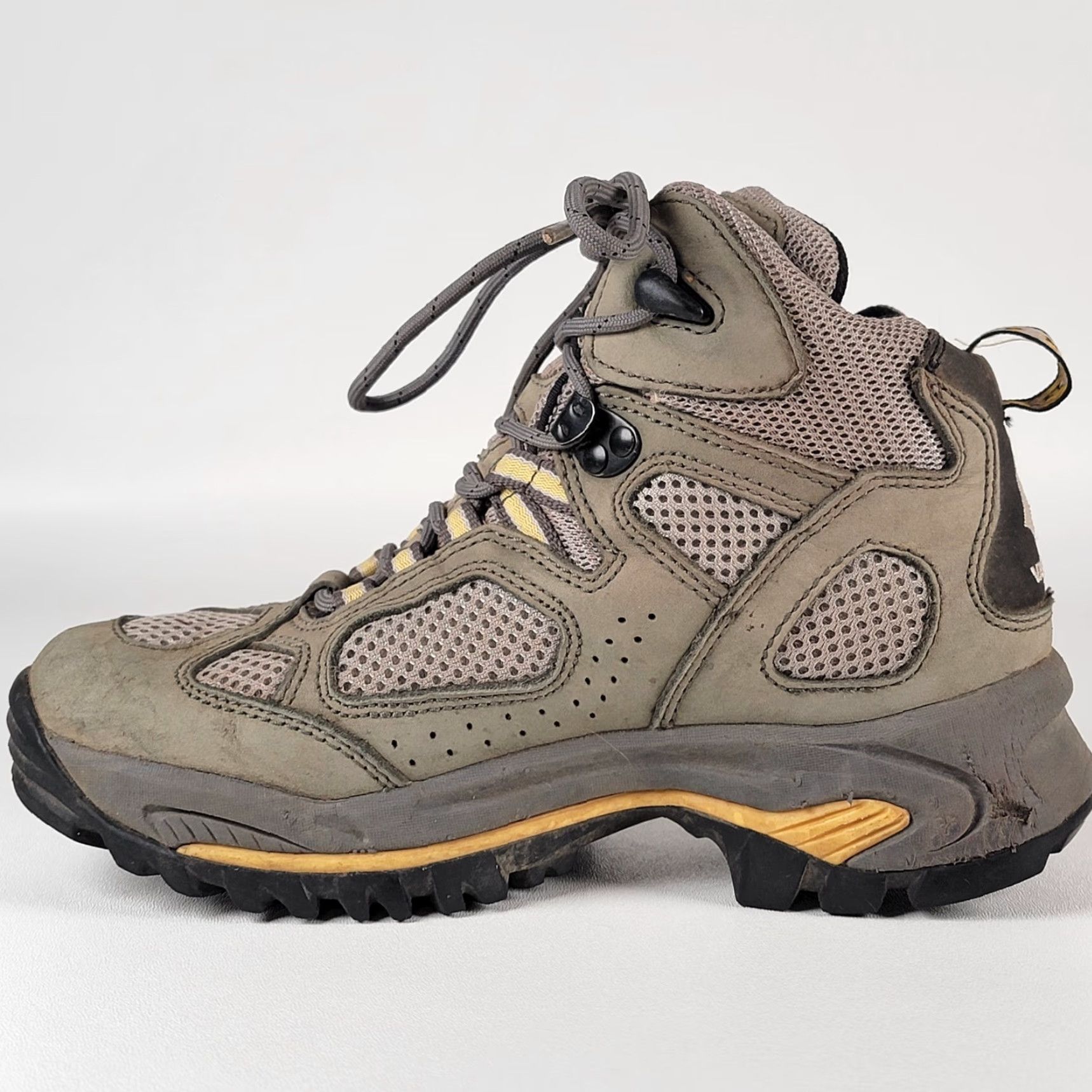 Vasque Vasque Leather Hiking Boot Waterproof Beige Women's Size 6.5 Lace Up Size US 7 / IT 37 - 5 Thumbnail