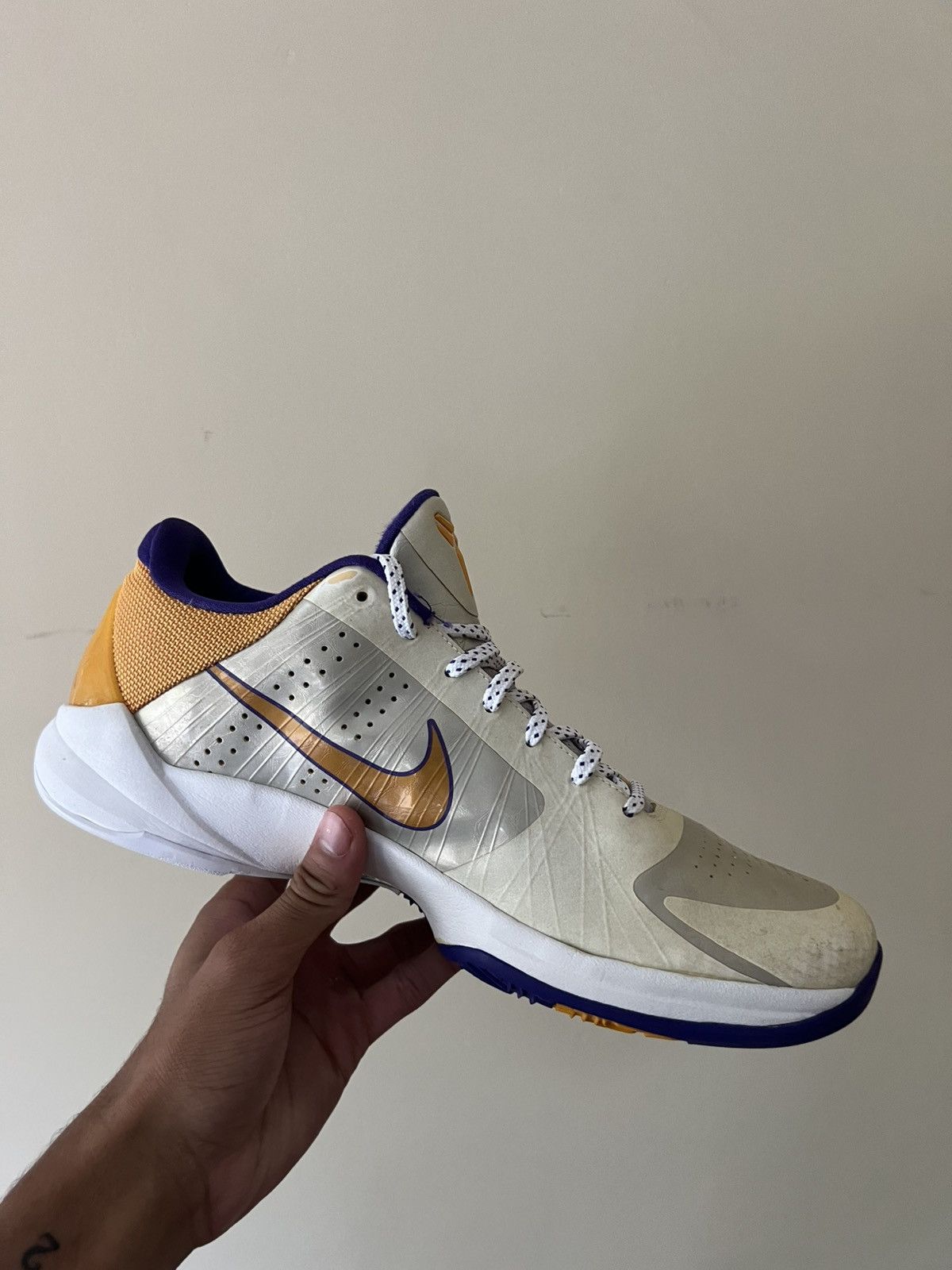 Nike Nike Kobe V Lakers Size US 13 / EU 46 - 5 Thumbnail