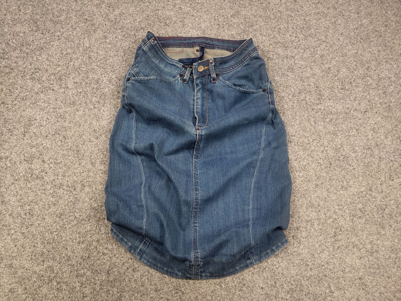 Levi's Vintage 90's Levi's Red Engineered Asymmetrical denim Skirt Size 26" / US 2 / IT 38 - 2 Thumbnail