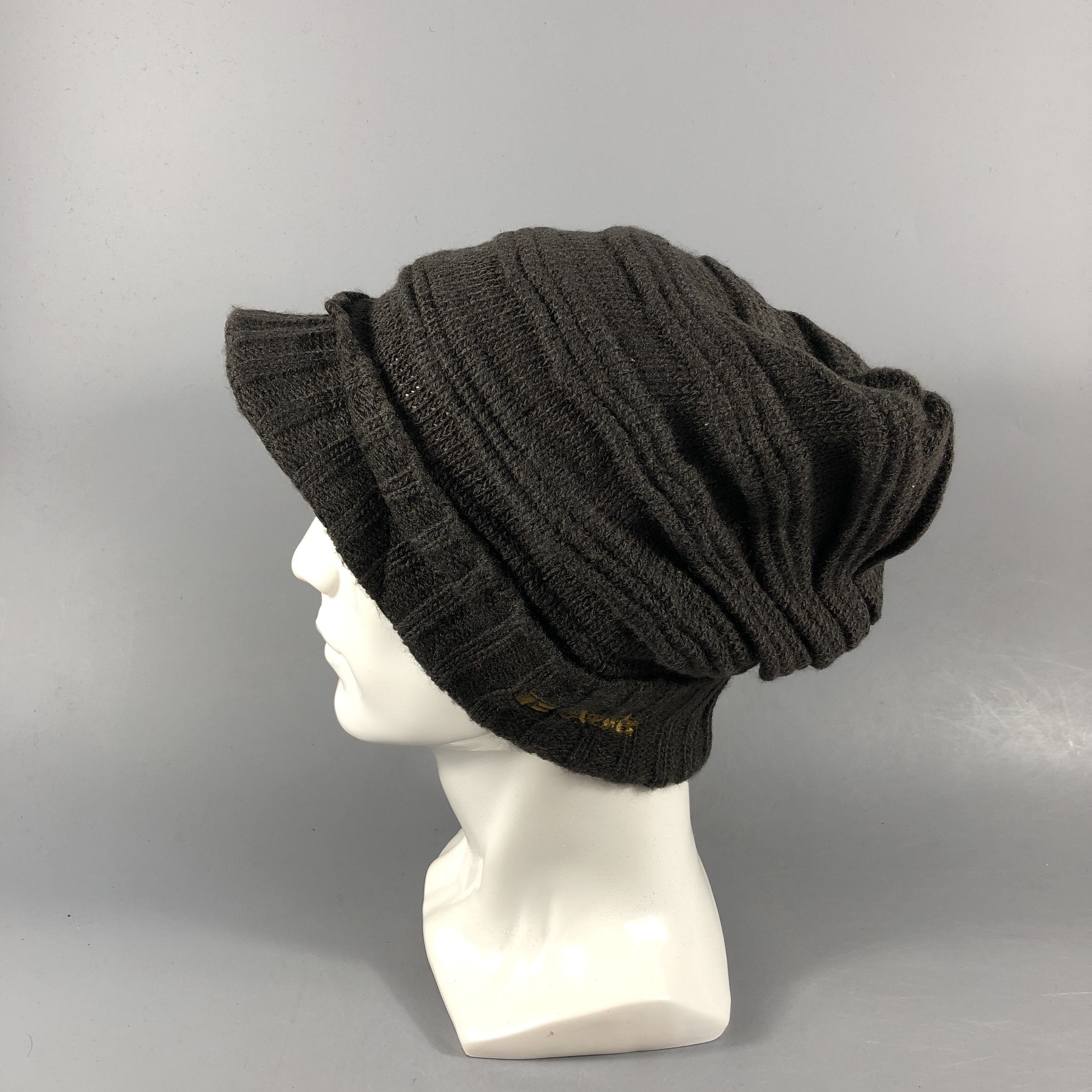 image of Vintage x Winter Session Unknown Japanese Pleated Visor Beanie Snowcap Snow Hat B946, Men's