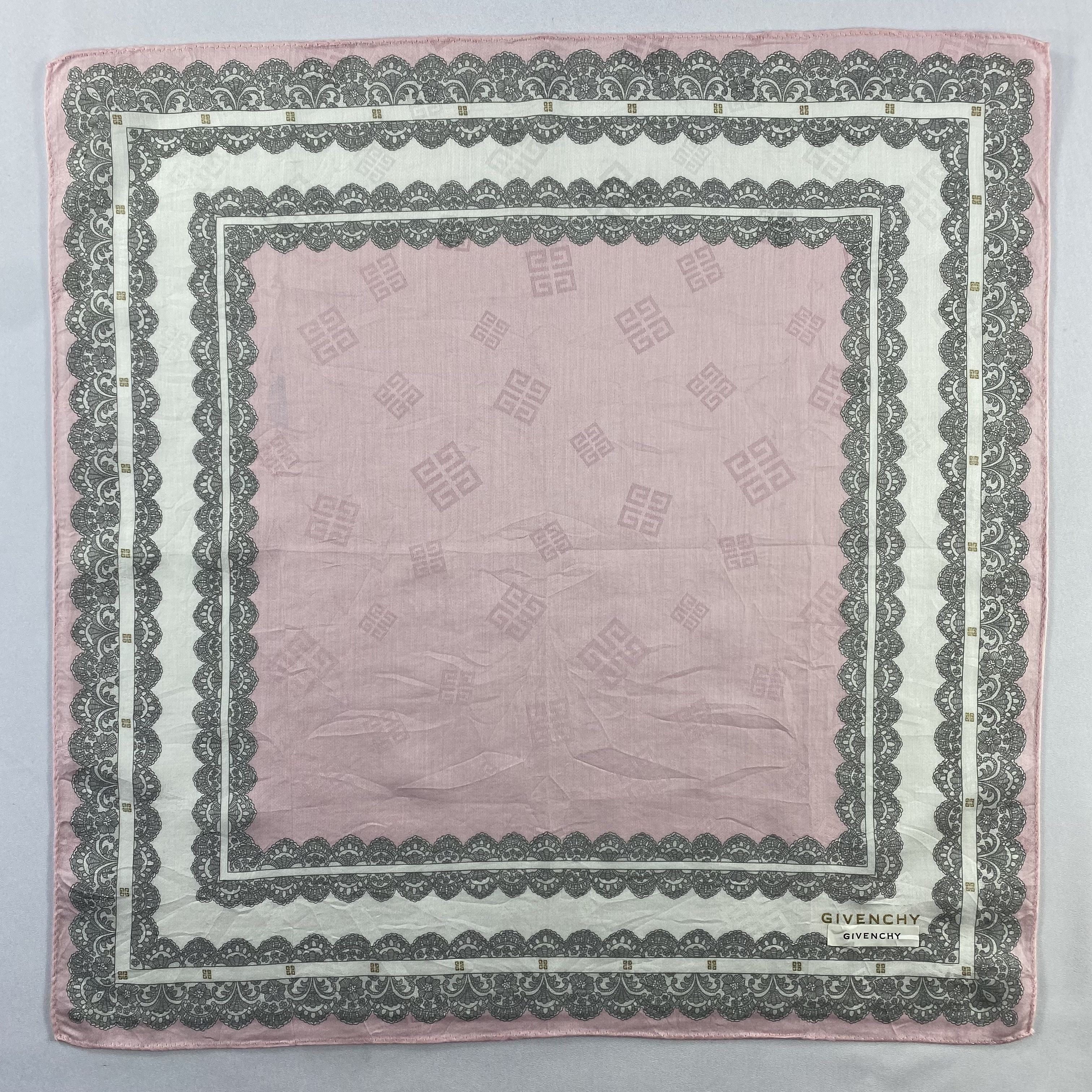 Vintage NWT Givenchy Bandana/ Handkerchief / Neckerchief-P1251 Size ONE SIZE - 1 Thumbnail