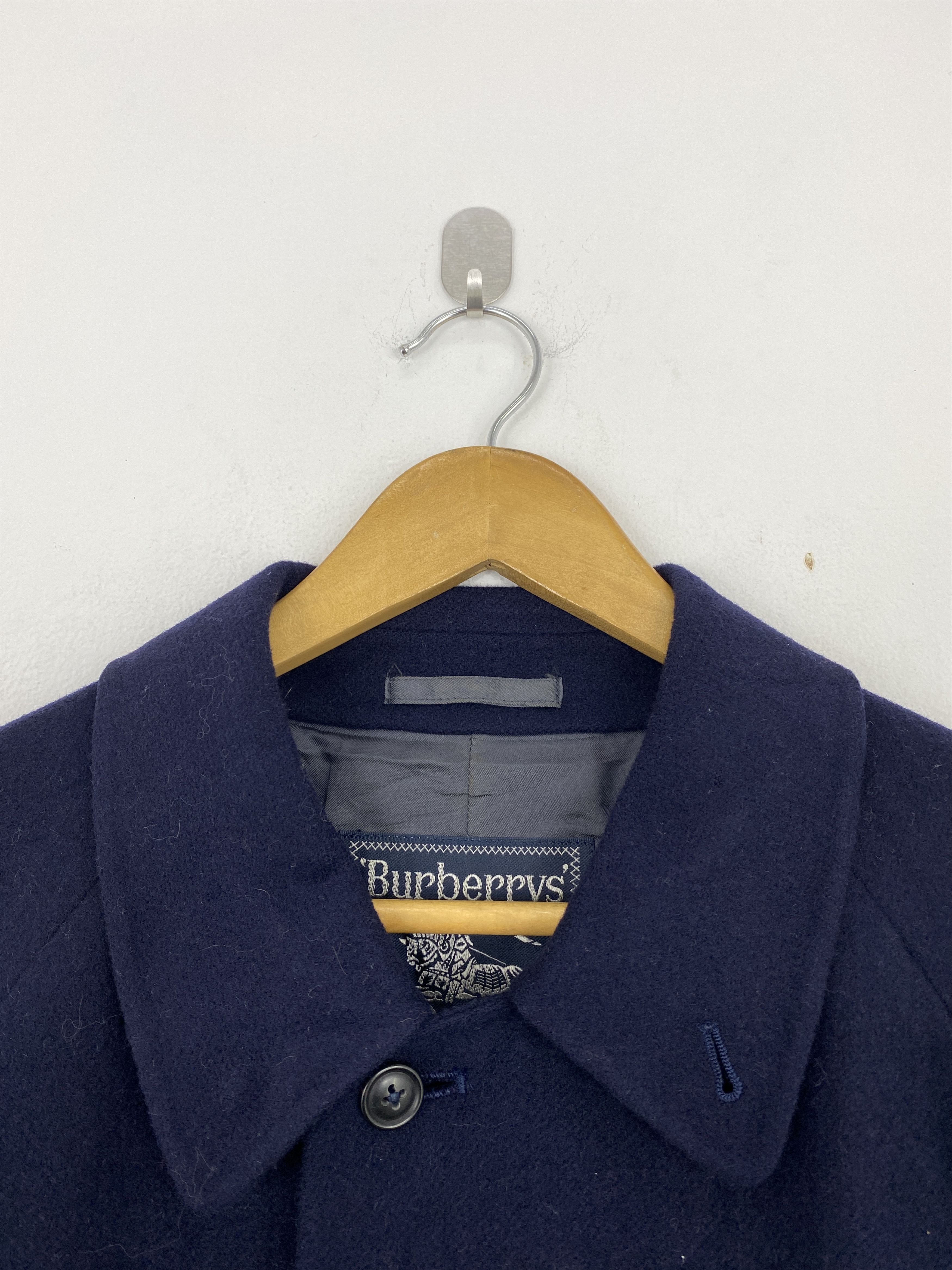 Burberry Burberry London Trench Coat Jacket JA0120 Size US L / EU 52-54 / 3 - 5 Thumbnail