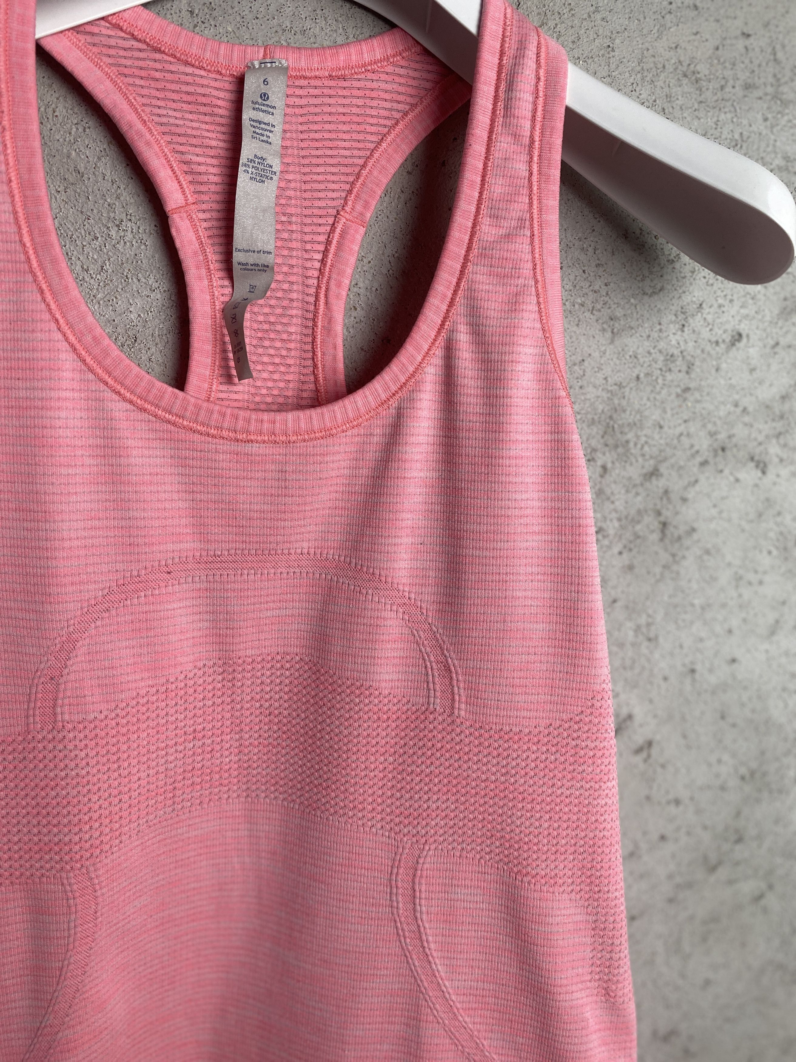 Lululemon Lululemon tank top t-shirt tee gym pilates yoga pilates Size S / US 4 / IT 40 - 3 Thumbnail