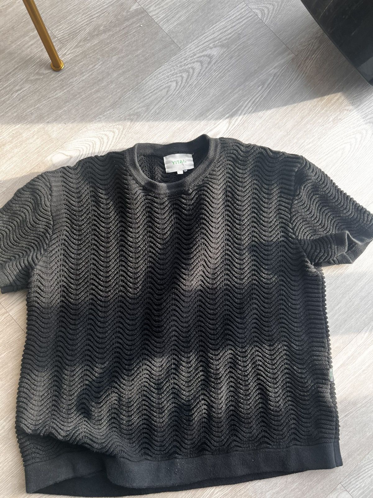 Yitai Shale Stitch T-Shirt Size M