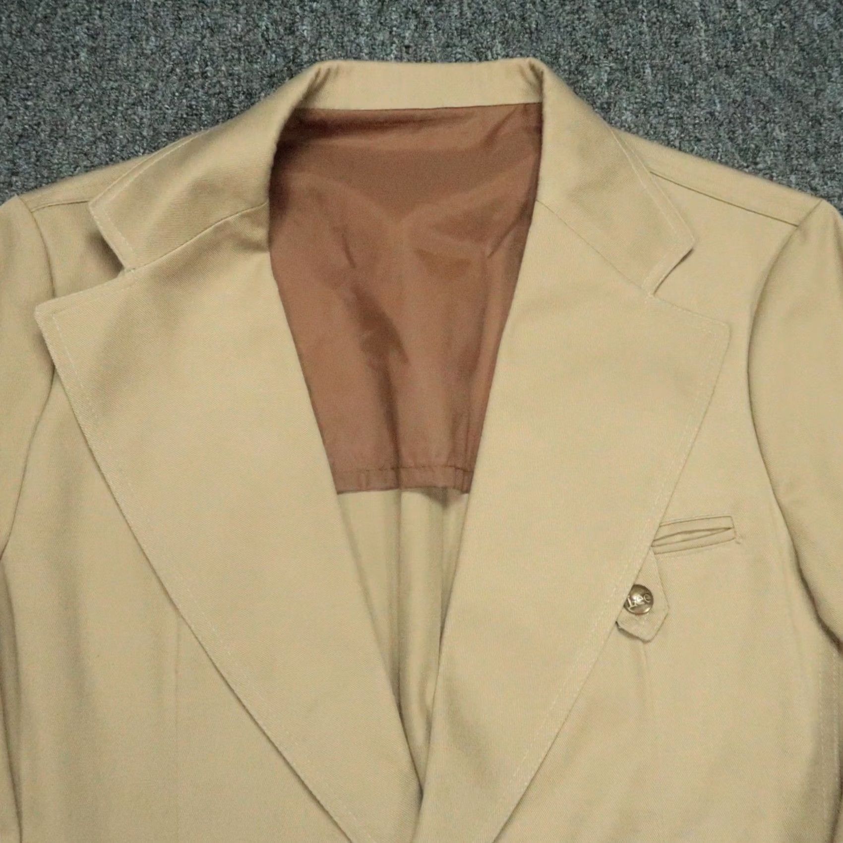 Lee VINTAGE Lee Blazer Mens 40R Khaki Sport Coat Two Button Patch Pockets Brass Buttons VTG Size 40R - 2 Thumbnail