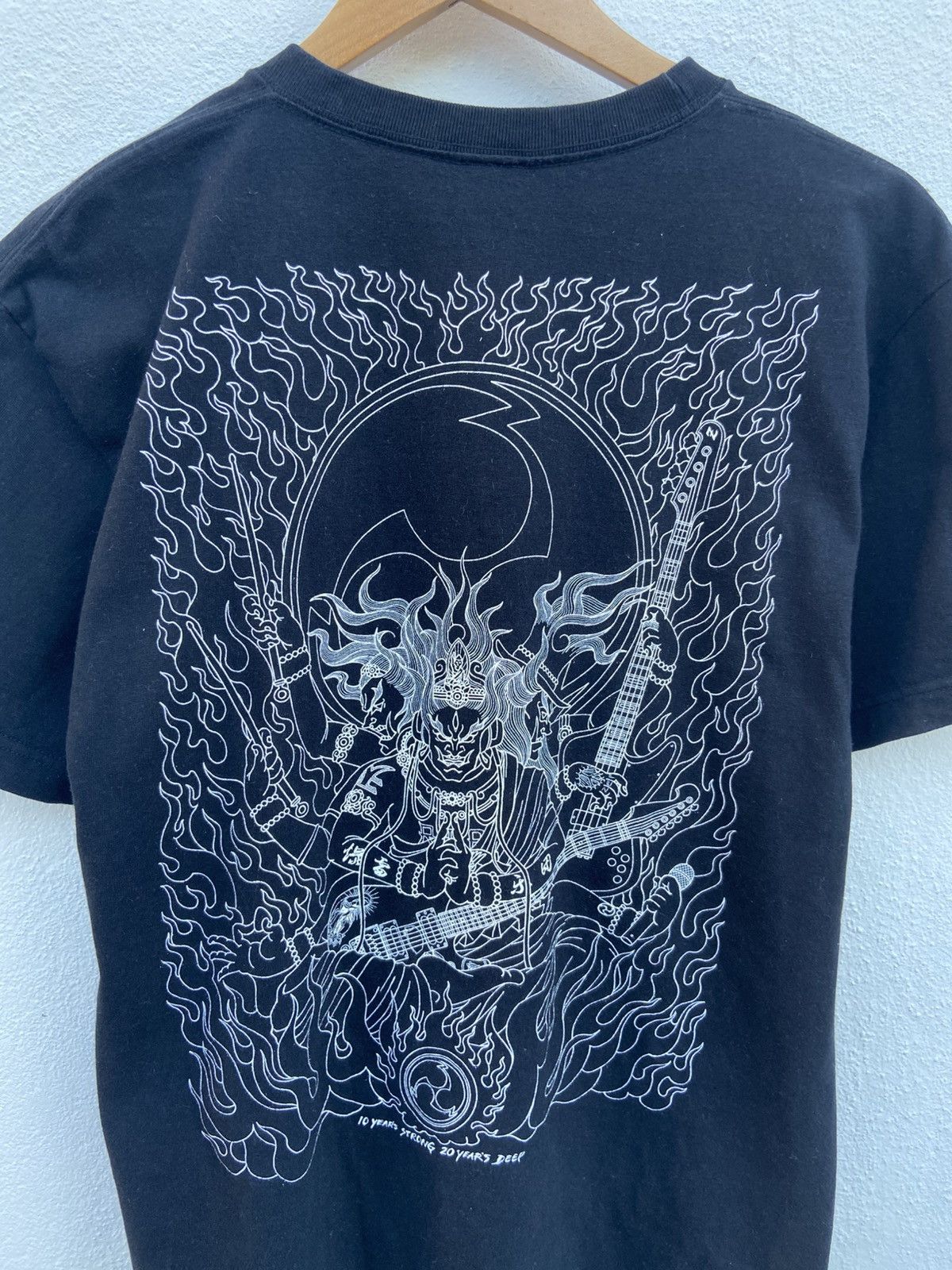 Band Tees 10 years Strong 20 years deep Size US M / EU 48-50 / 2 - 3 Thumbnail