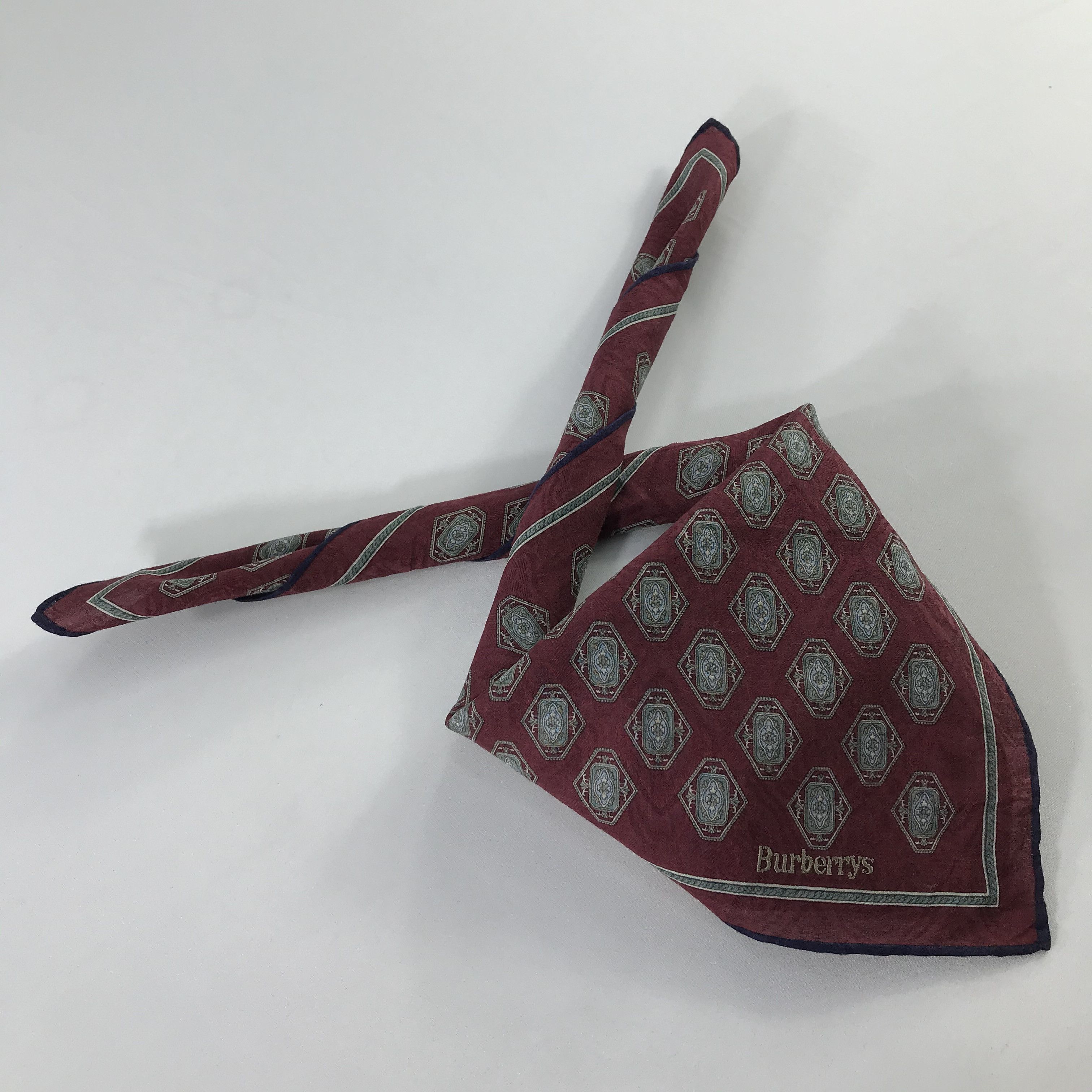Burberry × Vintage Burberry Bandana / Handkerchief / Neckerchief - S1151 Size ONE SIZE - 4 Thumbnail