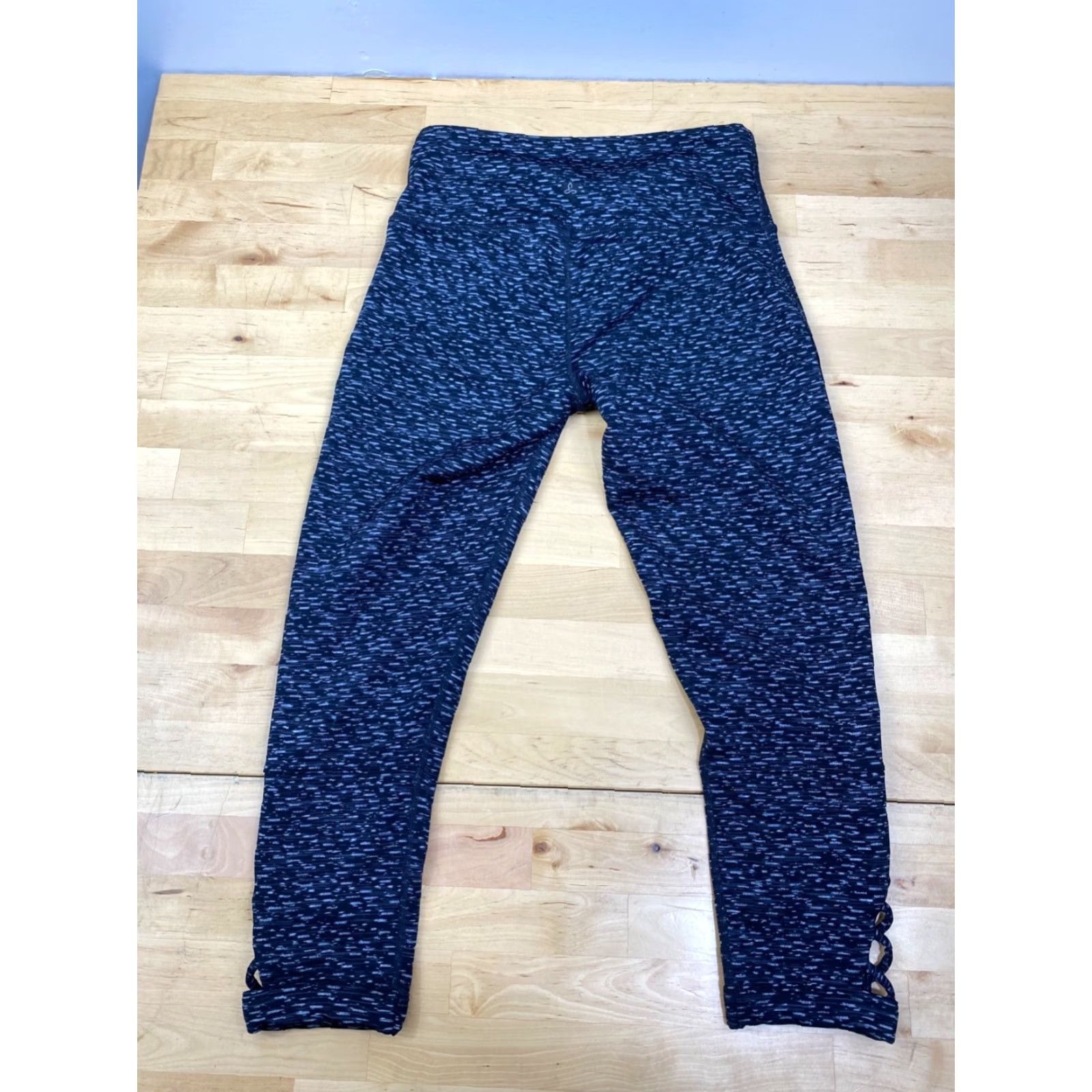 Prana prAna Capri Leggings S Women Yoga Blue Regular Size S Capri Leggings Yoga prAna Women Blue Capri Leggings S 4259 Size 28" / US 6 / IT 42 - 7 Thumbnail