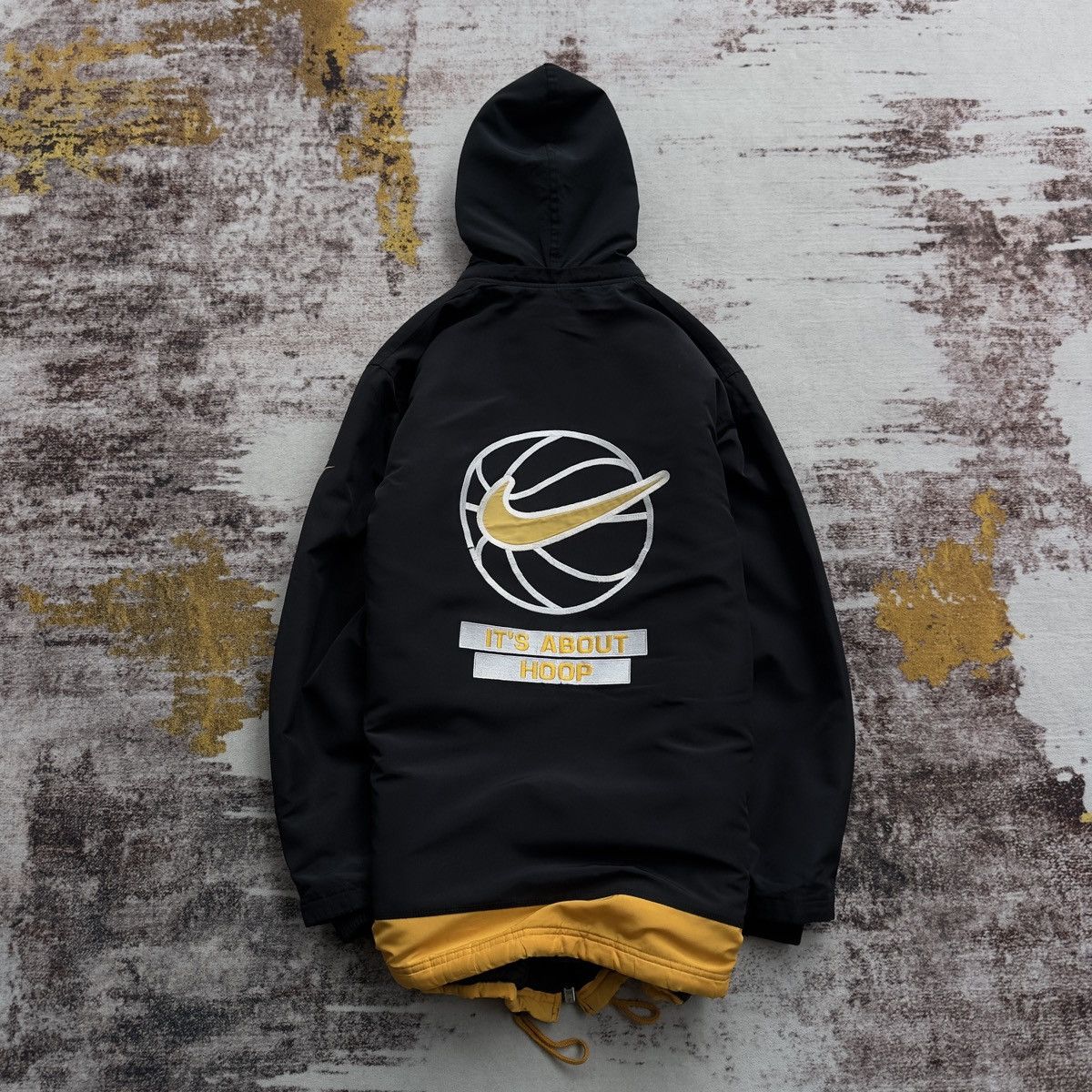 Nike VINTAGE NIKE BASKETBALL 90’S EMBROIDERY BIG LOGO JACKET RARE Size US L / EU 52-54 / 3 - 1 Thumbnail
