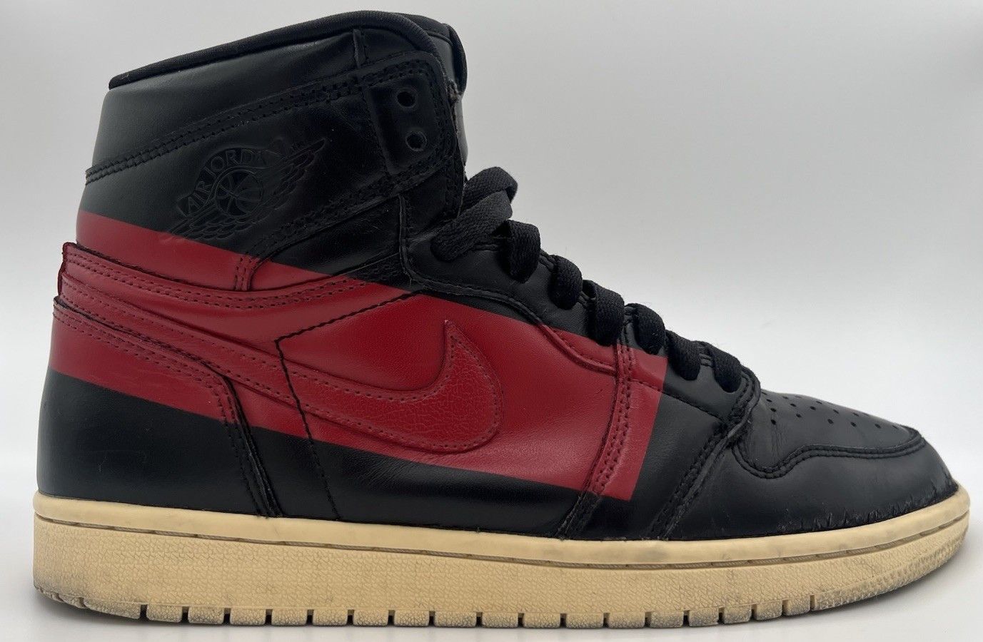 Jordan Brand Size 8 - Jordan 1 Retro High OG Couture 2019 Men's Black Red Size US 8 / EU 41 - 3 Thumbnail