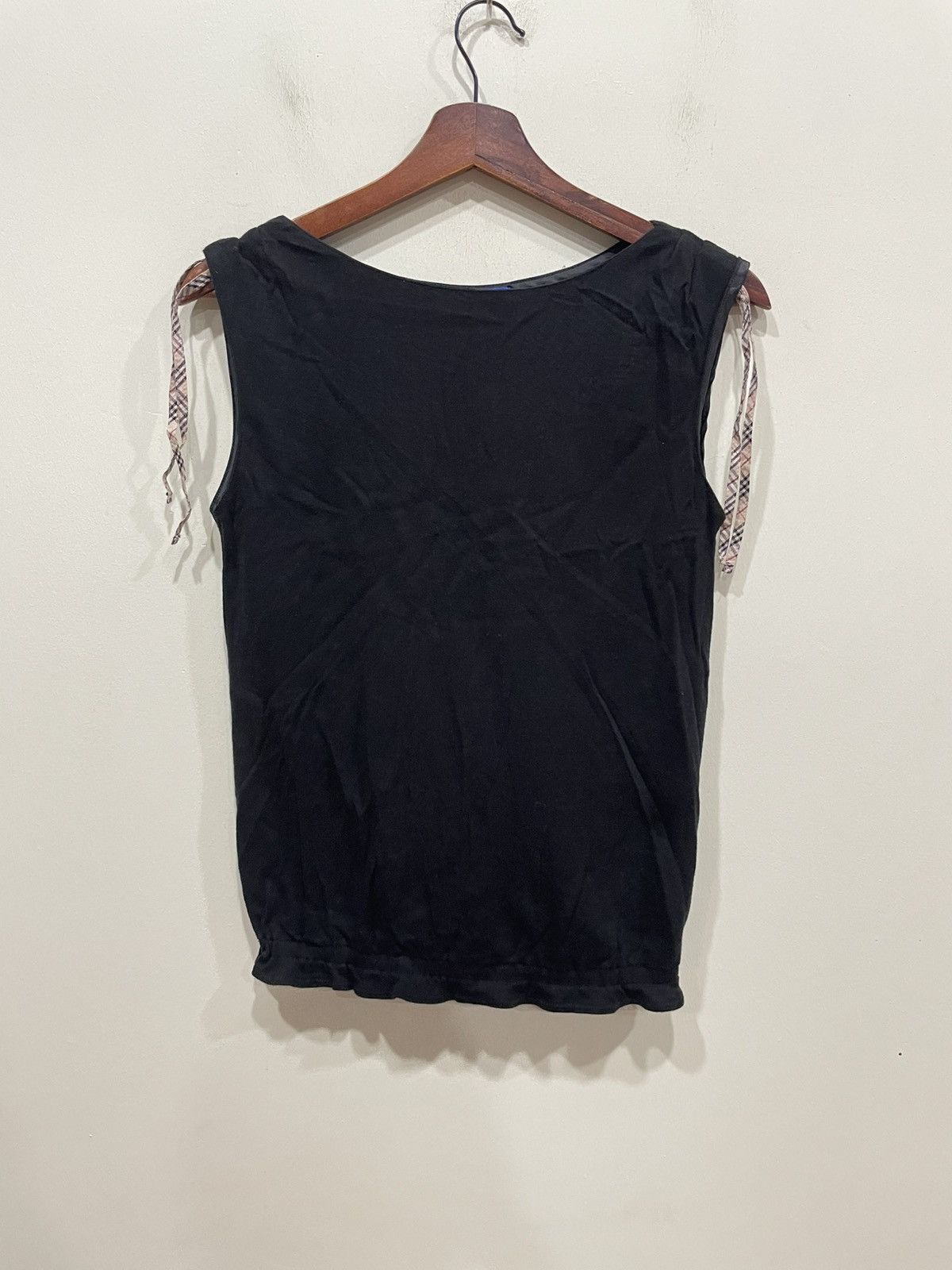 Burberry Burberry NonSleeves Blouse Size XS / US 0-2 / IT 36-38 - 1 Thumbnail