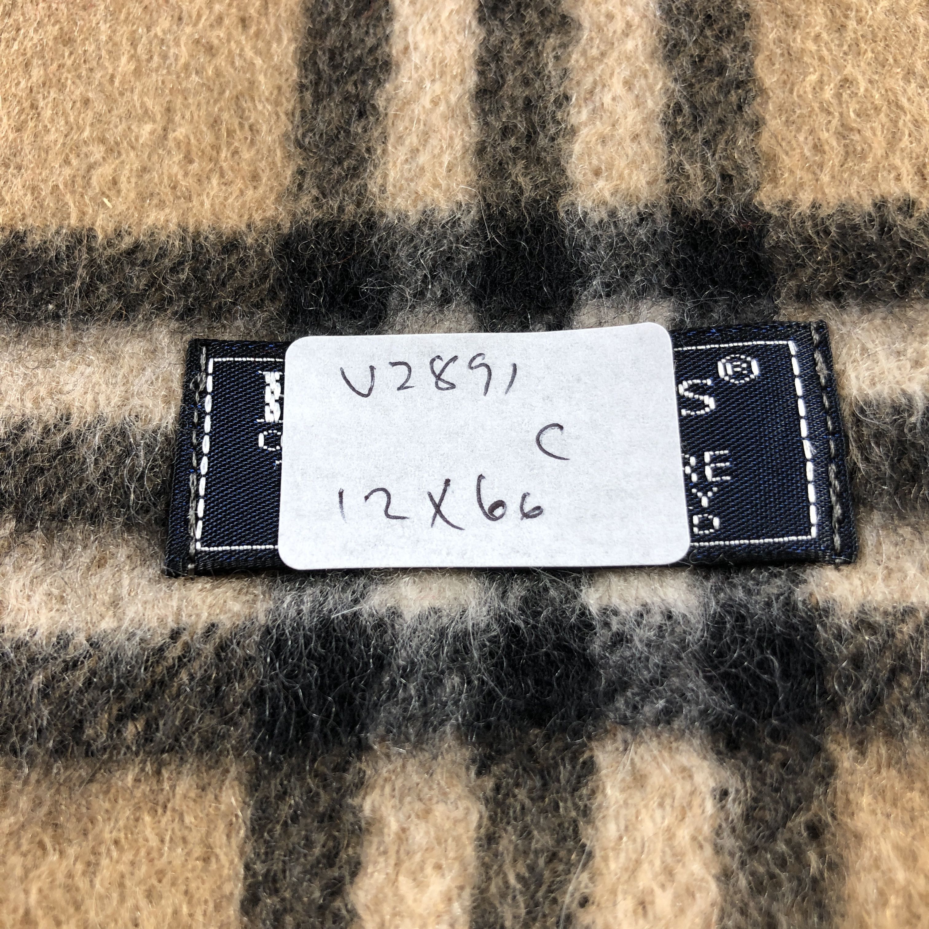 Burberry Burberry Tan Nova Check Cashmere Scarf Muffler V2891 Size ONE SIZE - 10 Thumbnail