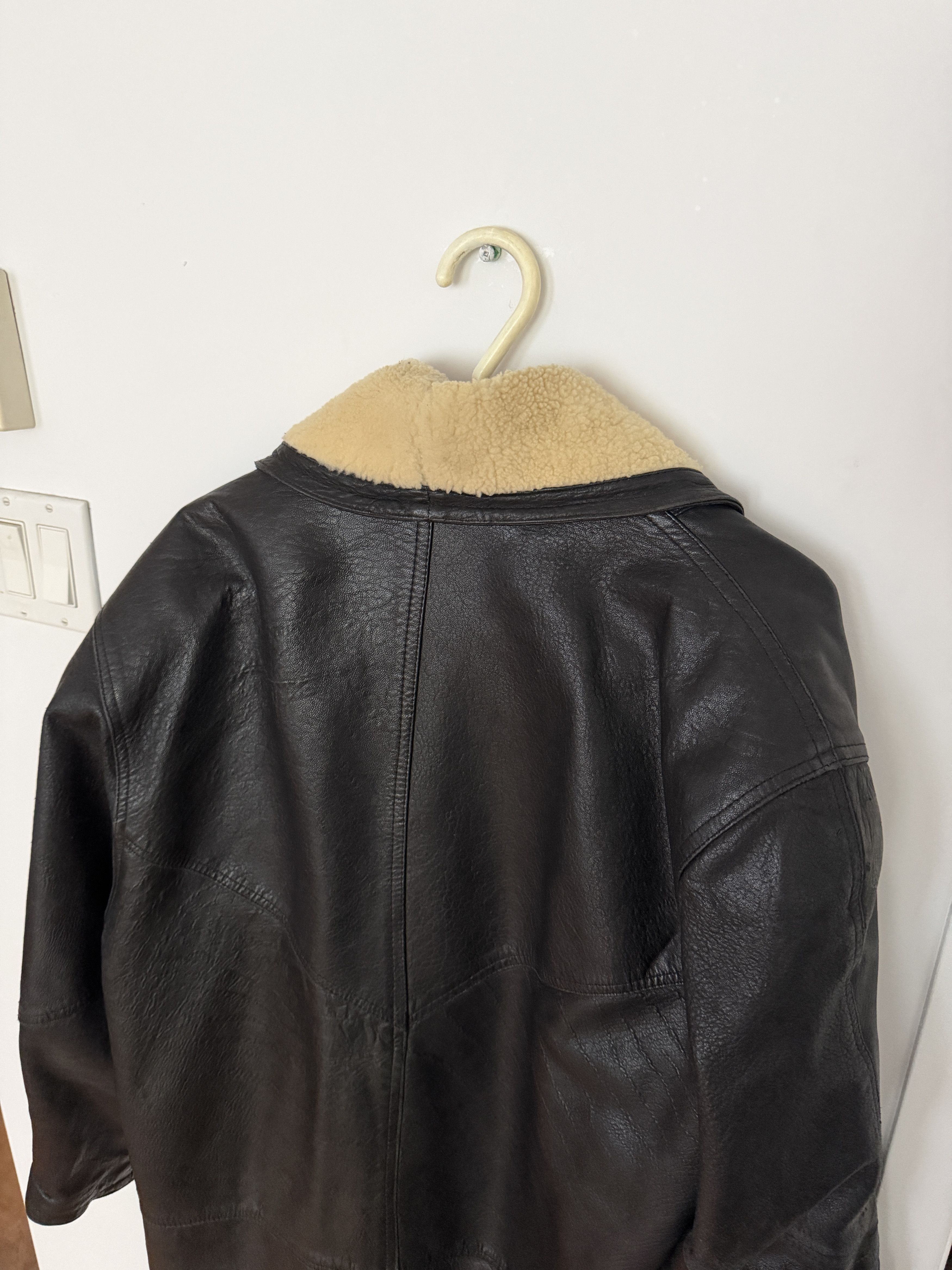 Vintage Vintage Leather Jacket w/ Shearling Details Size US M / EU 48-50 / 2 - 4 Thumbnail