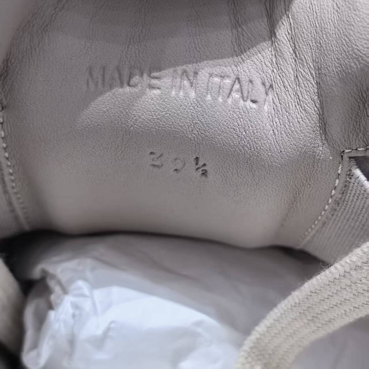 Maison Margiela Maison Margiela Replica Gats -39.5 - Box damaged Size US 6.5 / EU 39-40 - 7 Thumbnail