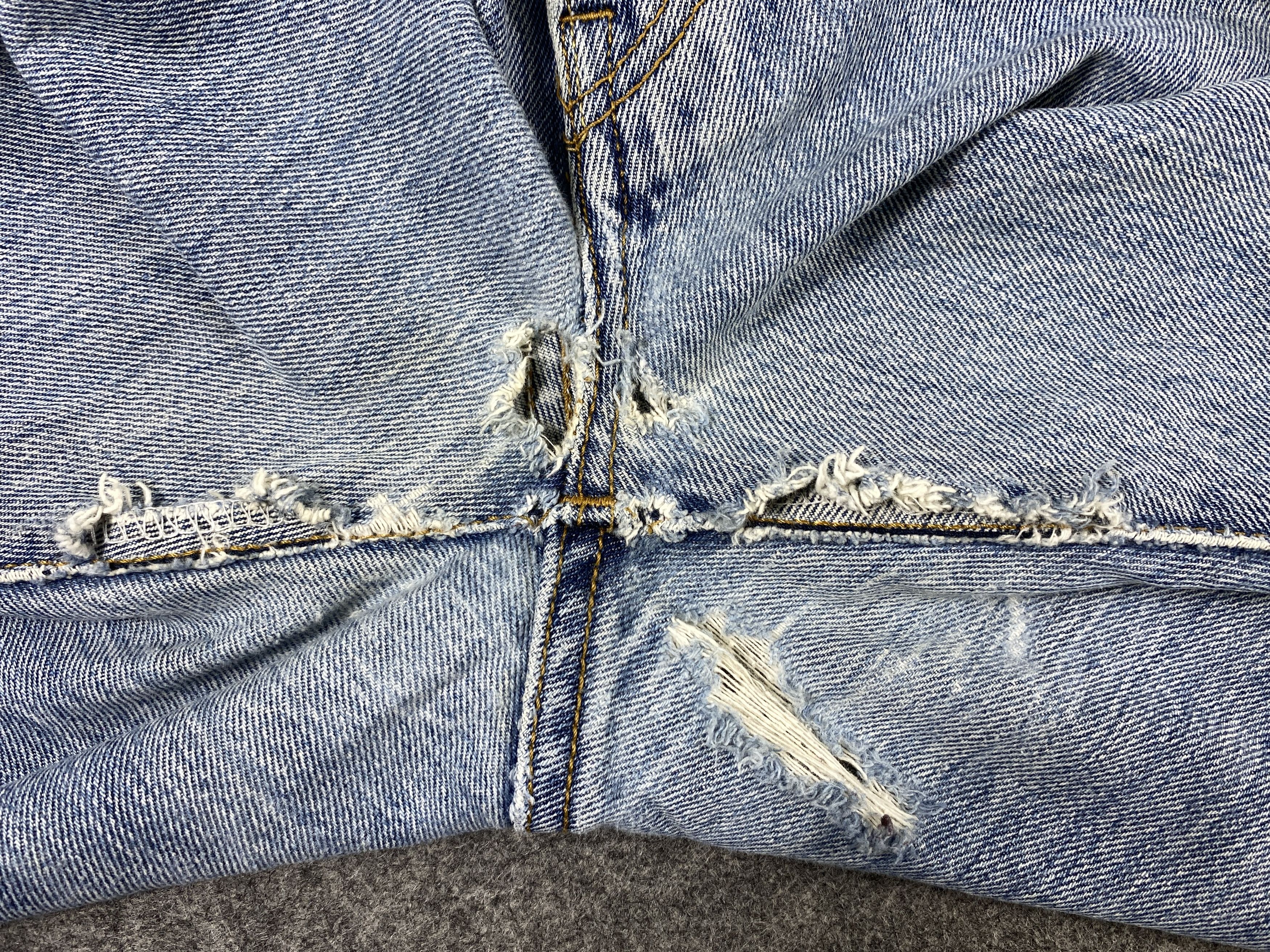 Levi's Blue Vintage Levi's 501 Jeans 31x30.5 Denim -JN2290 Size US 31 - 10 Thumbnail