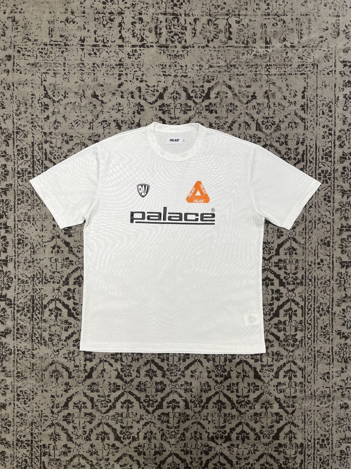 Palace FW22 Palace Performance T-Shirt Size US XL / EU 56 / 4 - 1 Thumbnail