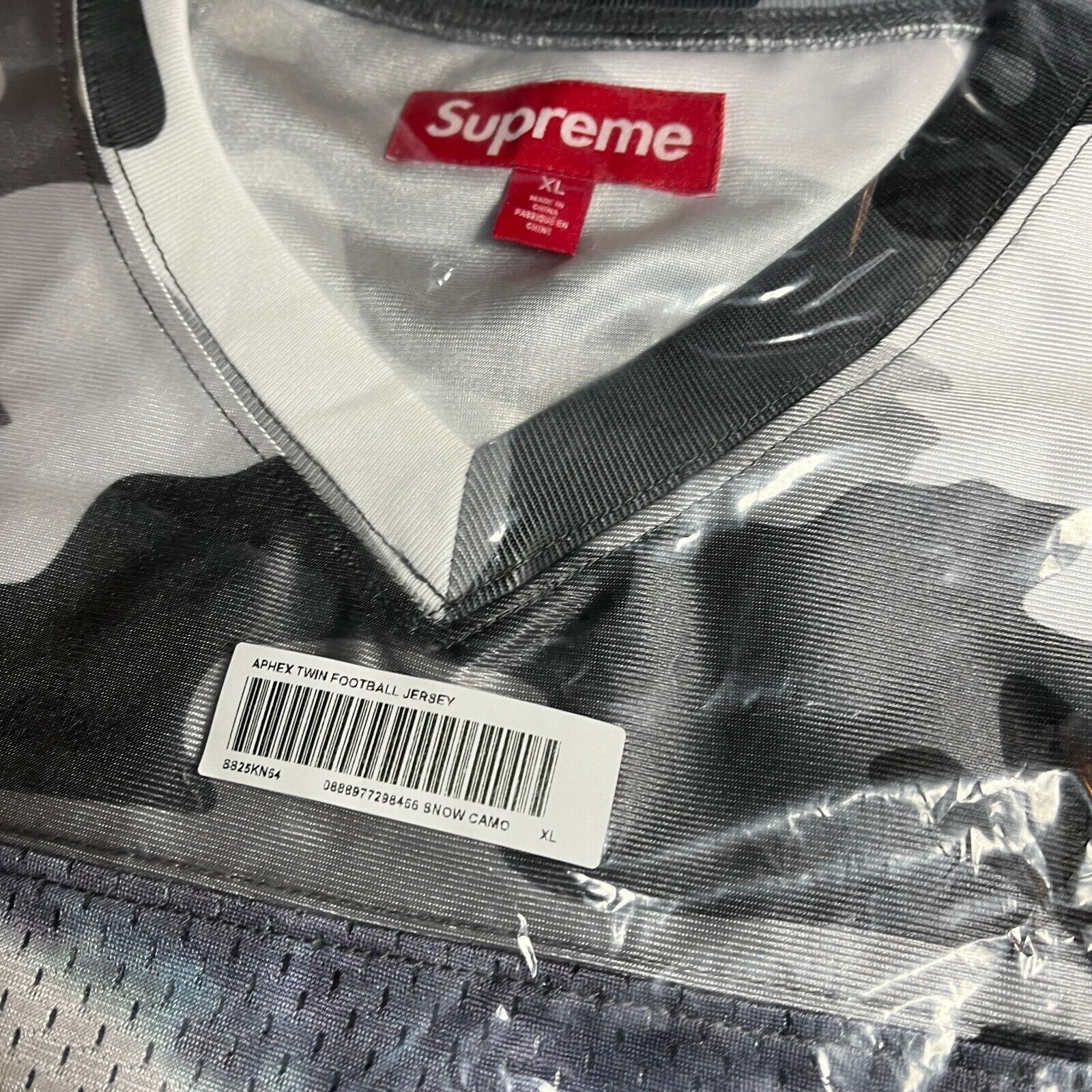 Supreme Supreme Aphex Twin Football Jersey Snow Camo SS25 Size XL Size US XL / EU 56 / 4 - 4 Thumbnail