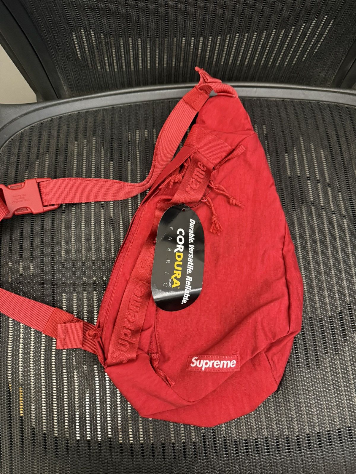 Supreme Supreme fw20 sling bag red Size ONE SIZE - 1 Thumbnail