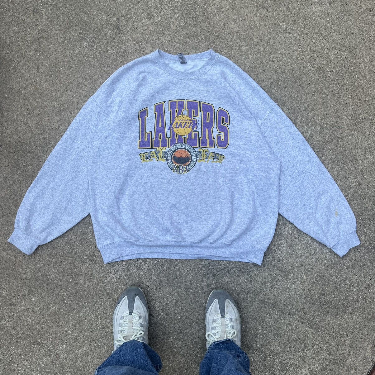 NBA Vintage LA Lakers 90s NBA Crewneck Sweatshirt cstm Size US XL / EU 56 / 4 - 5 Thumbnail