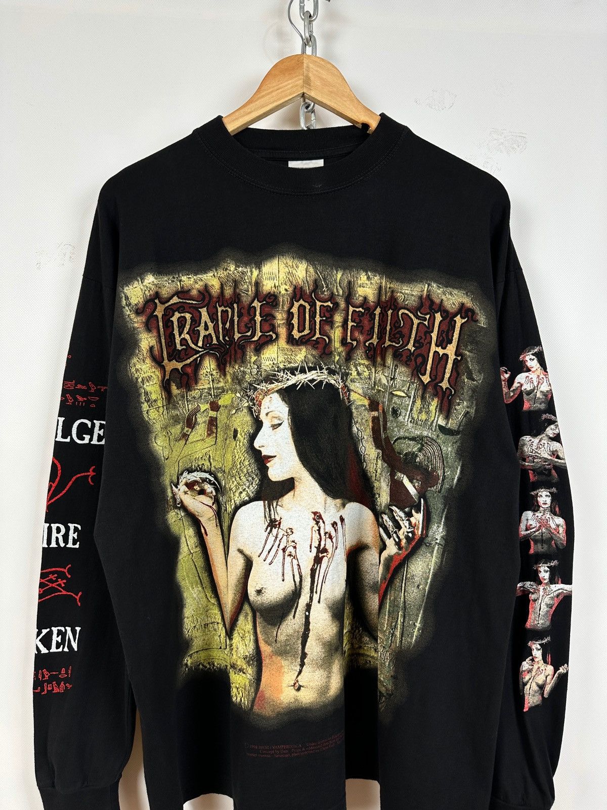 Band Tees 1998 Vintage Cradle of Filth Praise The Whore Long Sleeve Size US XL / EU 56 / 4 - 5 Thumbnail