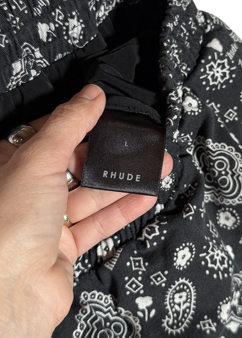 Rhude Rhude Black White Bandana Pattern Sergé Shorts Size US 36 / EU 52 - 8 Thumbnail