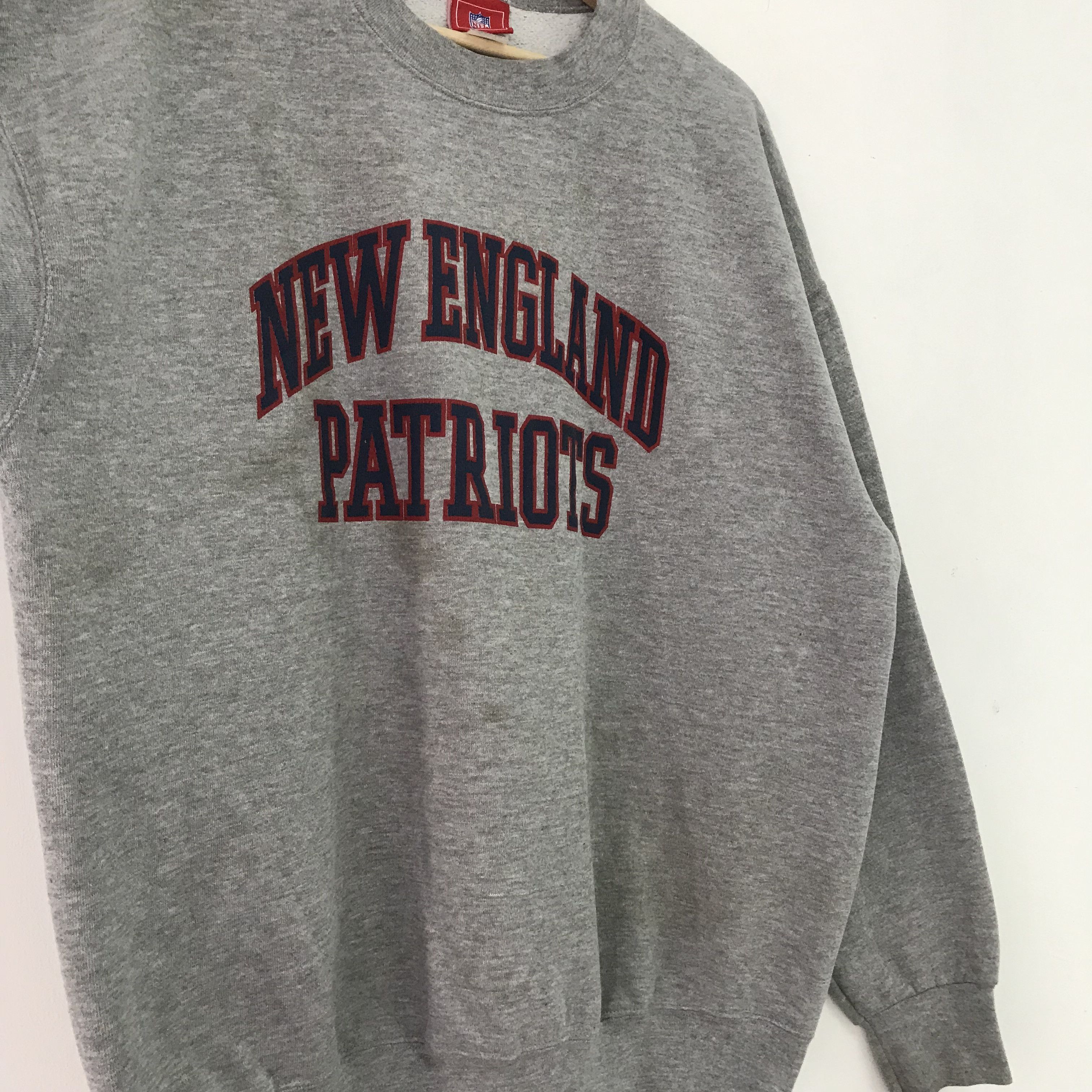 New England Outerwear Vintage New England Patriots Sweatshirt - 401 Size US XL / EU 56 / 4 - 5 Thumbnail