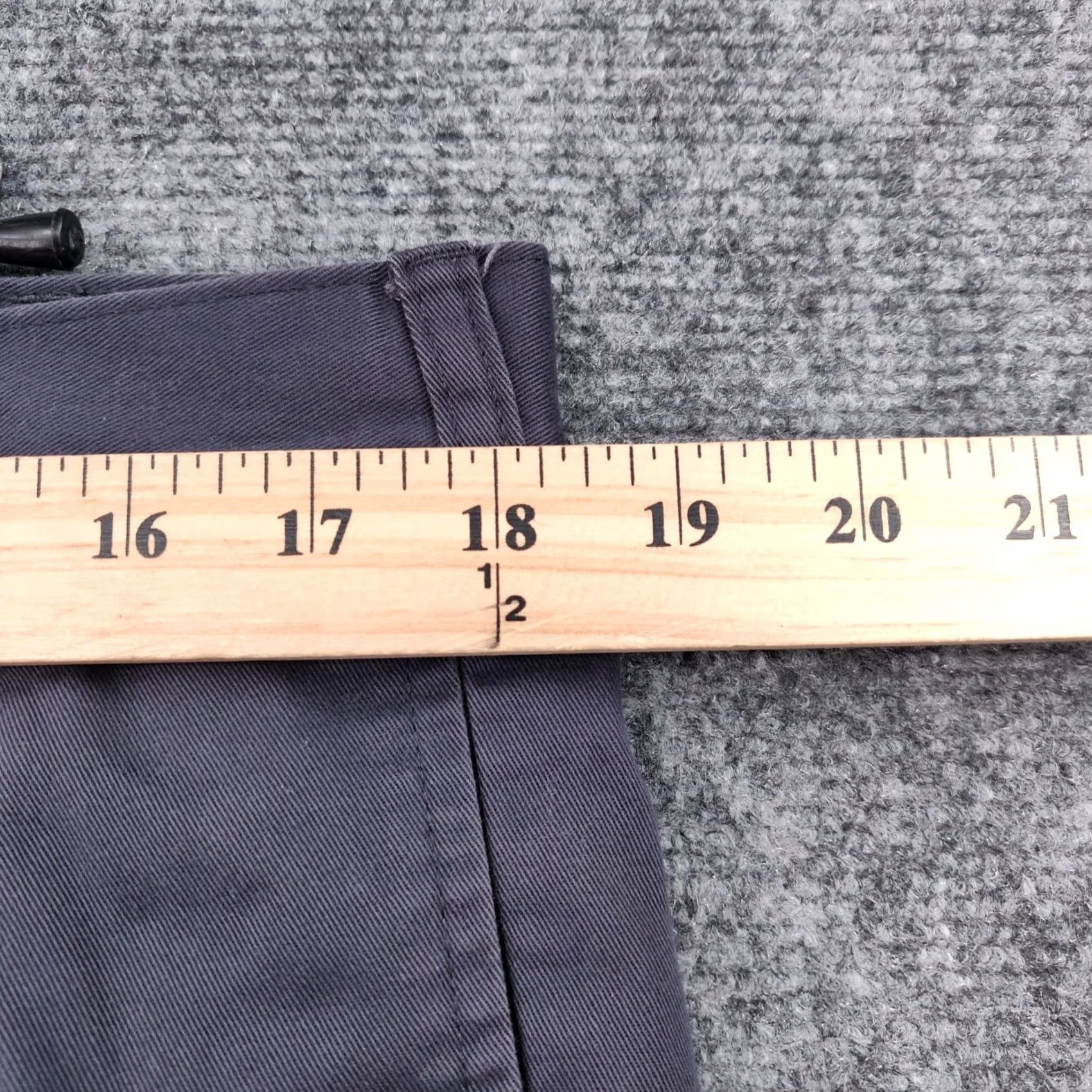 Jos. A. Bank Jos. A. Bank Shorts Mens 36 Blue Traveler Mid Rise Chino Bermuda Pleated Cotton Casual Outdoor 90s? Size US 36 / EU 52 - 6 Thumbnail