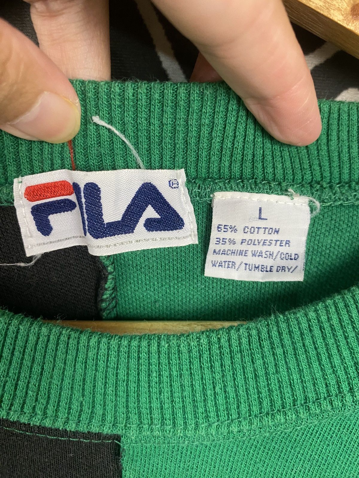 Fila 90s Vintage FILA Big Logo Two-Tone Crewneck Sweatshirt Size US XL / EU 56 / 4 - 4 Thumbnail