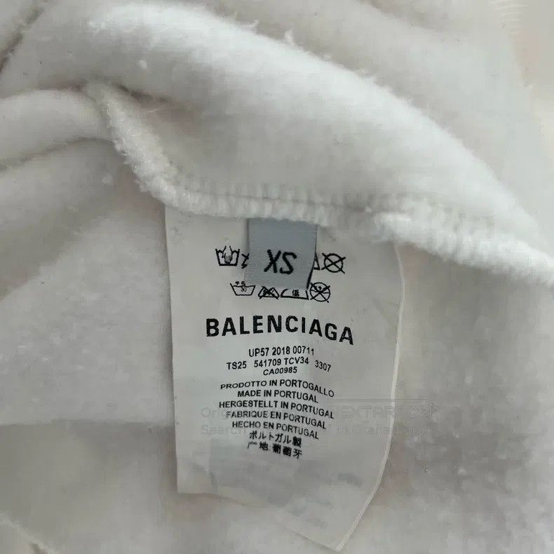 Balenciaga Balenciaga World Food Programme Logo White Hoodie Size US XS / EU 42 / 0 - 3 Thumbnail