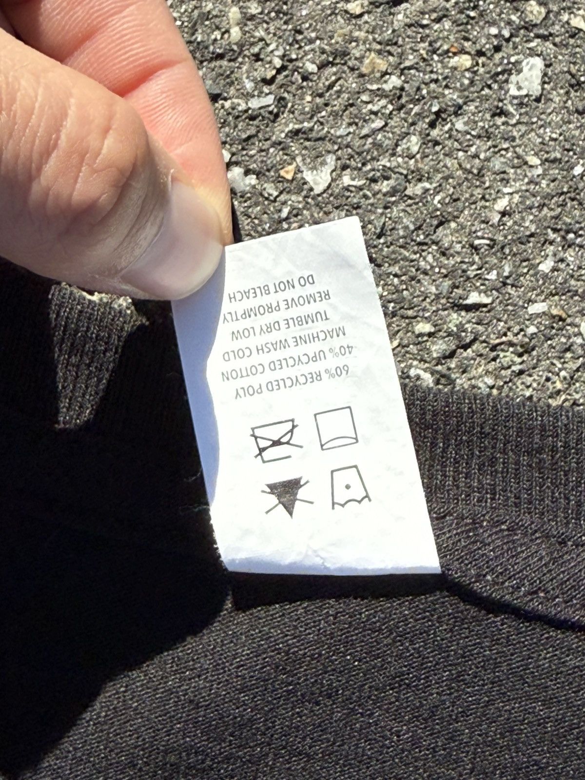 Virgil Abloh FIGURES OF SPEECH (THINK OUTSIDE THE BOX) Size US L / EU 52-54 / 3 - 12 Thumbnail