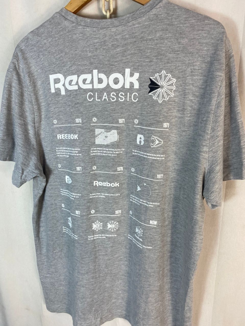 Reebok Vintage Reebok classic printed tshirt Size US L / EU 52-54 / 3 - 8 Thumbnail