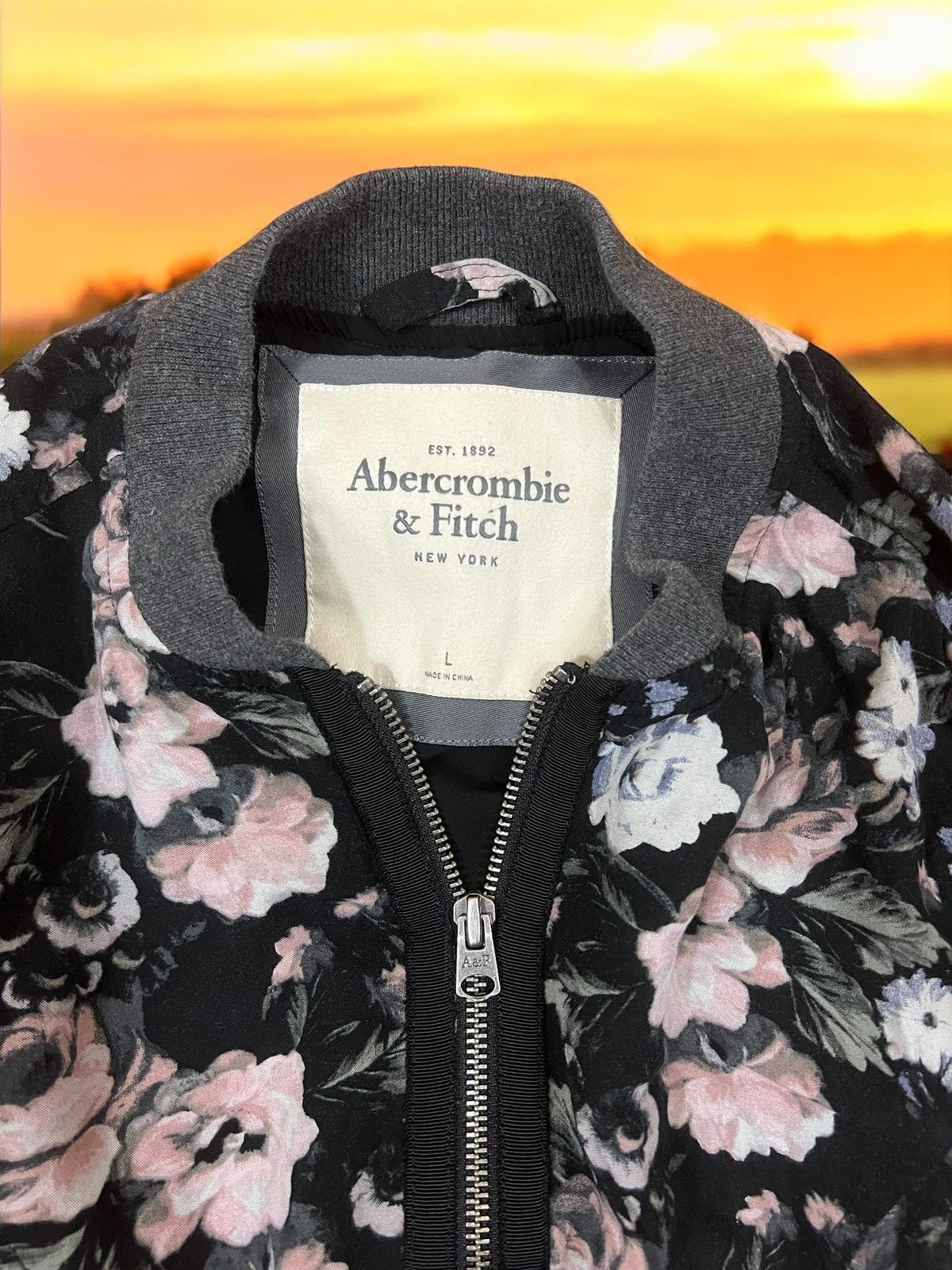 Abercrombie & Fitch Abercrombie & Fitch floral viscose bomber jacket size M Size M / US 6-8 / IT 42-44 - 5 Thumbnail