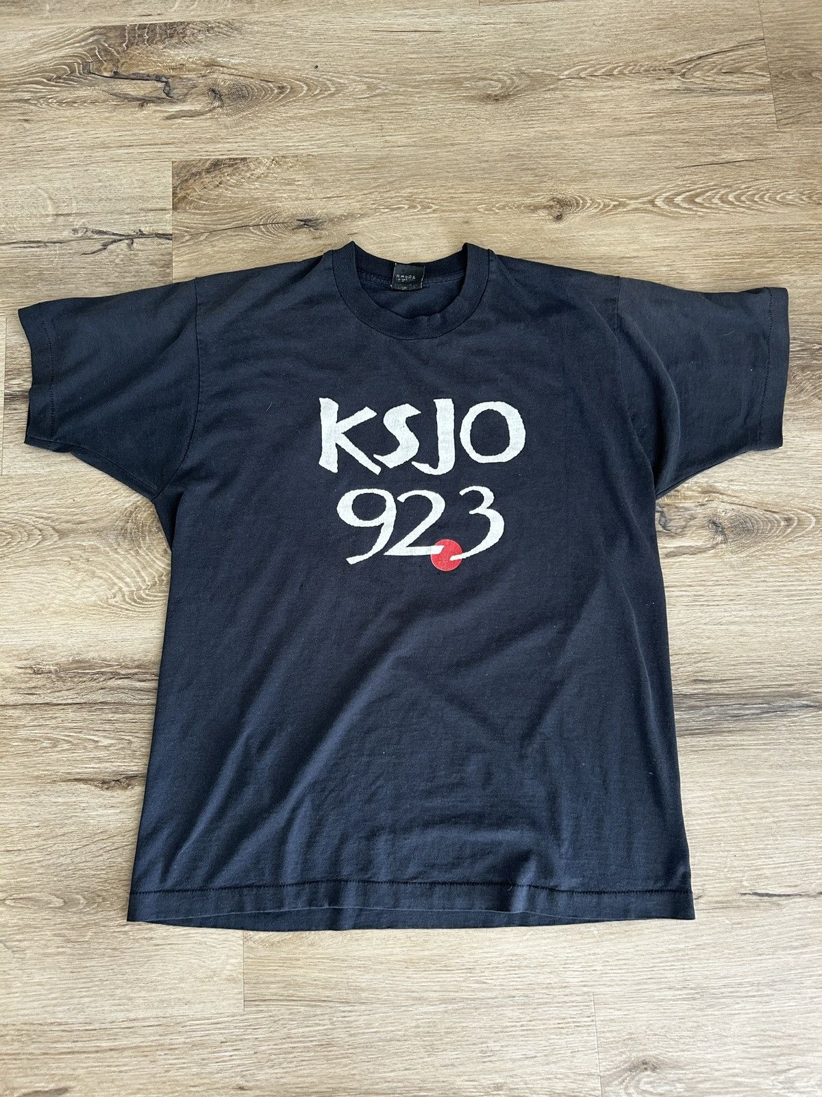 Vintage Single Stich Radio Station Tee Size US L / EU 52-54 / 3 - 1 Thumbnail