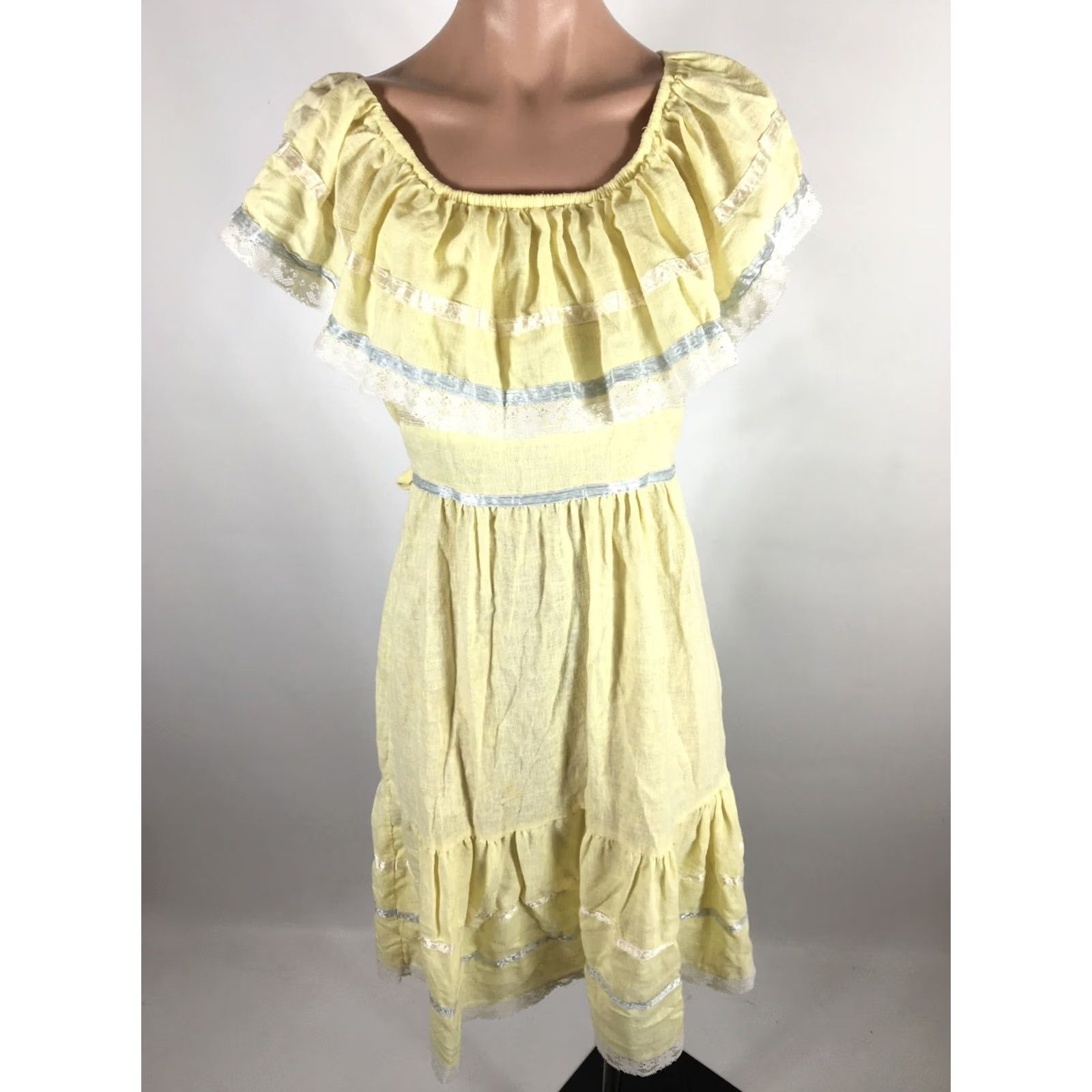 Vintage VINTAGE Papermoon Sundress Off Shoulder Tiered Lace Cottage Core 70s Yellow Cotton Blend 7 Womens Dress Size M / US 6-8 / IT 42-44 - 3 Thumbnail