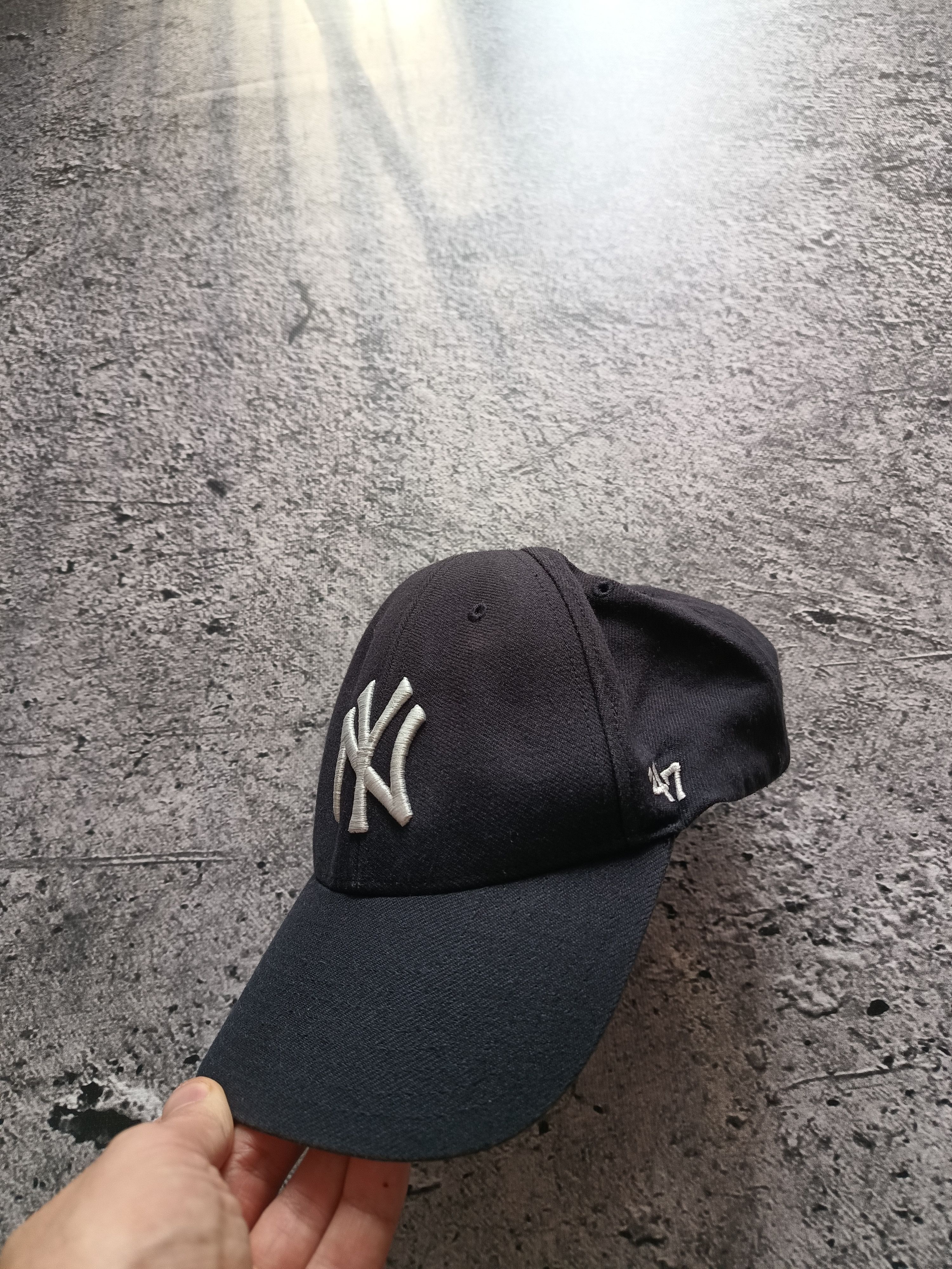 47 × 47 Brand × MLB New York Yankees Hat Cap Strapback Black '47 MLB Baseball NY Size ONE SIZE - 2 Thumbnail