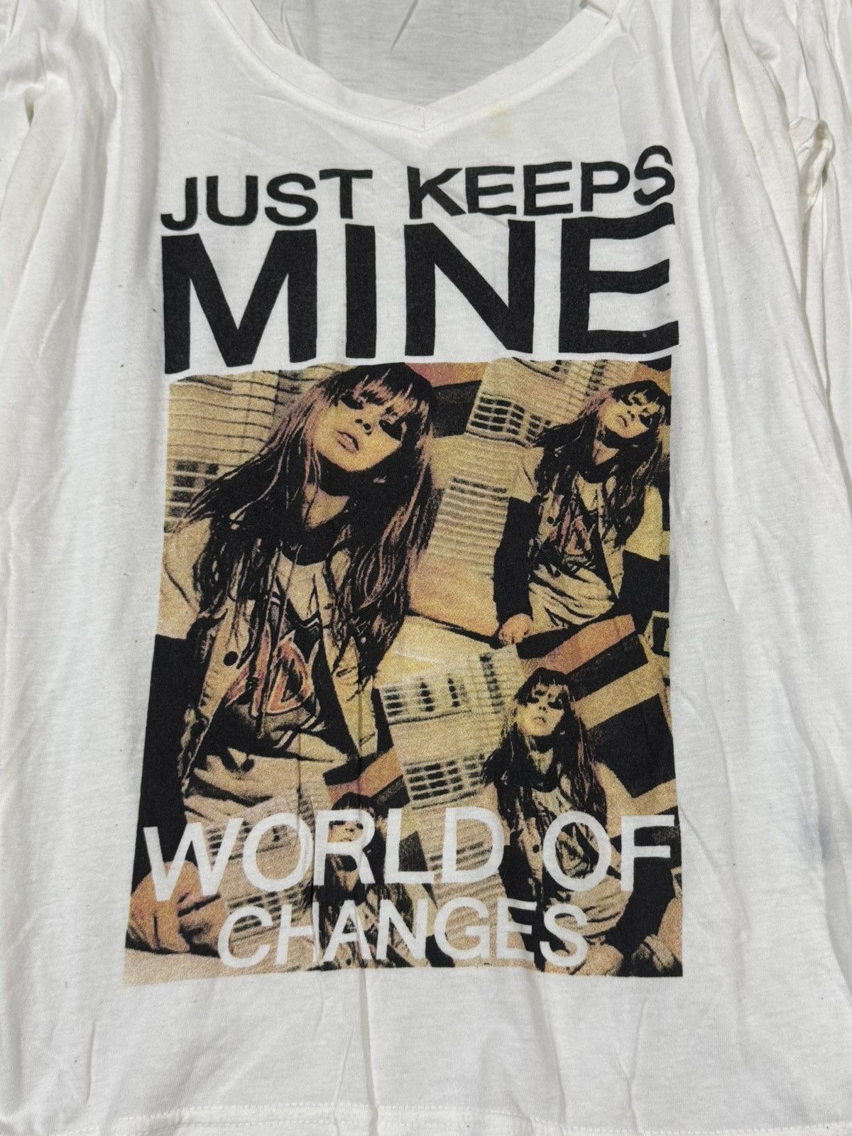 Hysteric Glamour Japanese Long Sleeve world of changes D&S Size US S / EU 44-46 / 1 - 3 Thumbnail