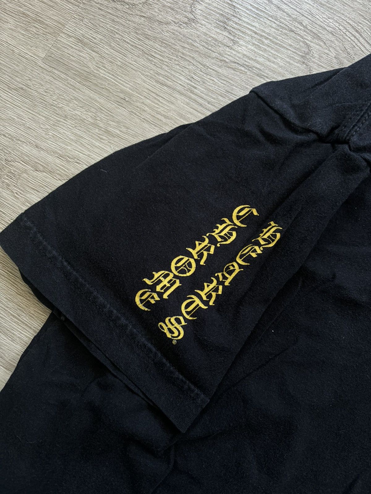 Chrome Hearts ꜱᴏʟᴅ Chrome Hearts Yellow Dagger T Shirt Size US S / EU 44-46 / 1 - 3 Thumbnail