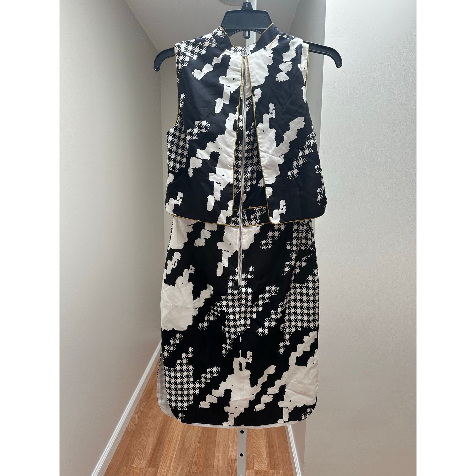 Shanghai Tang NEW NWT Shanghai Tang Two Levels Construction Qipao Size 38 Size XS / US 0-2 / IT 36-38 - 4 Thumbnail