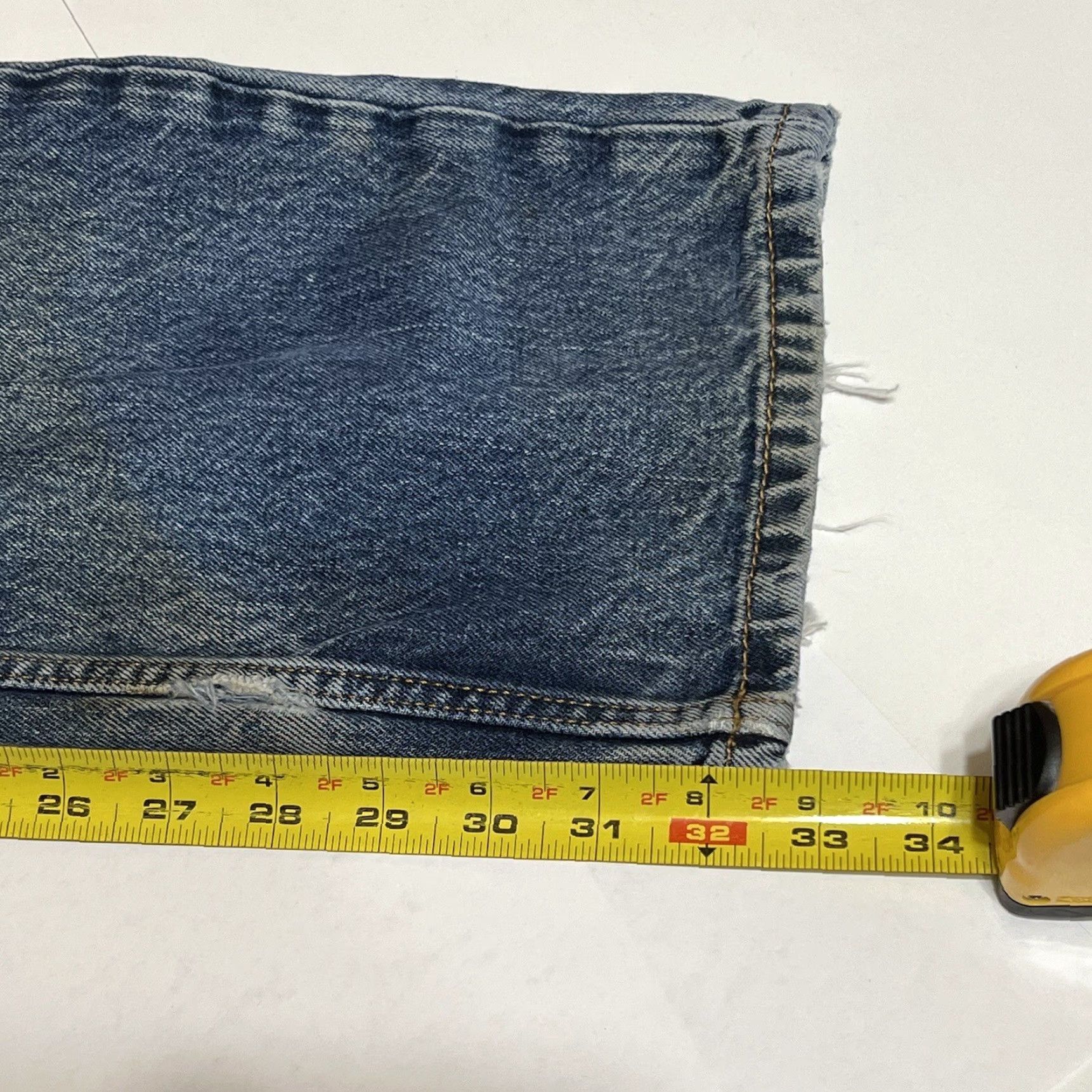 Levi's VINTAGE Levis 505 Jeans Distressed Stained Regular Fit 34x32 Denim Blue Men 5-Pocket Cotton Belt Loops American USA 500 Series Model Levi's 505 Size US 34 / EU 50 - 6 Thumbnail