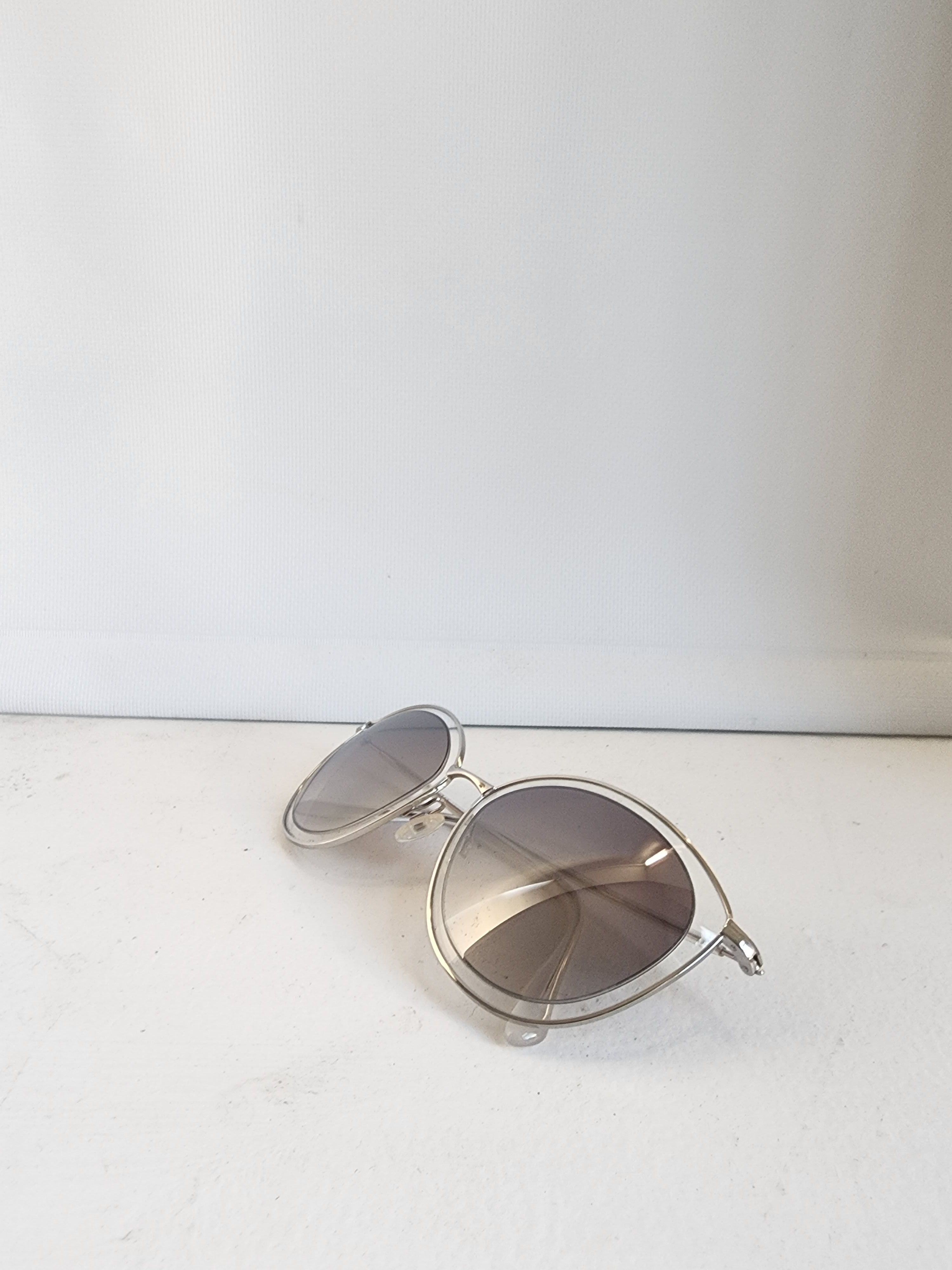 Oliver Peoples Gwynne Sunglasses Size ONE SIZE - 2 Thumbnail