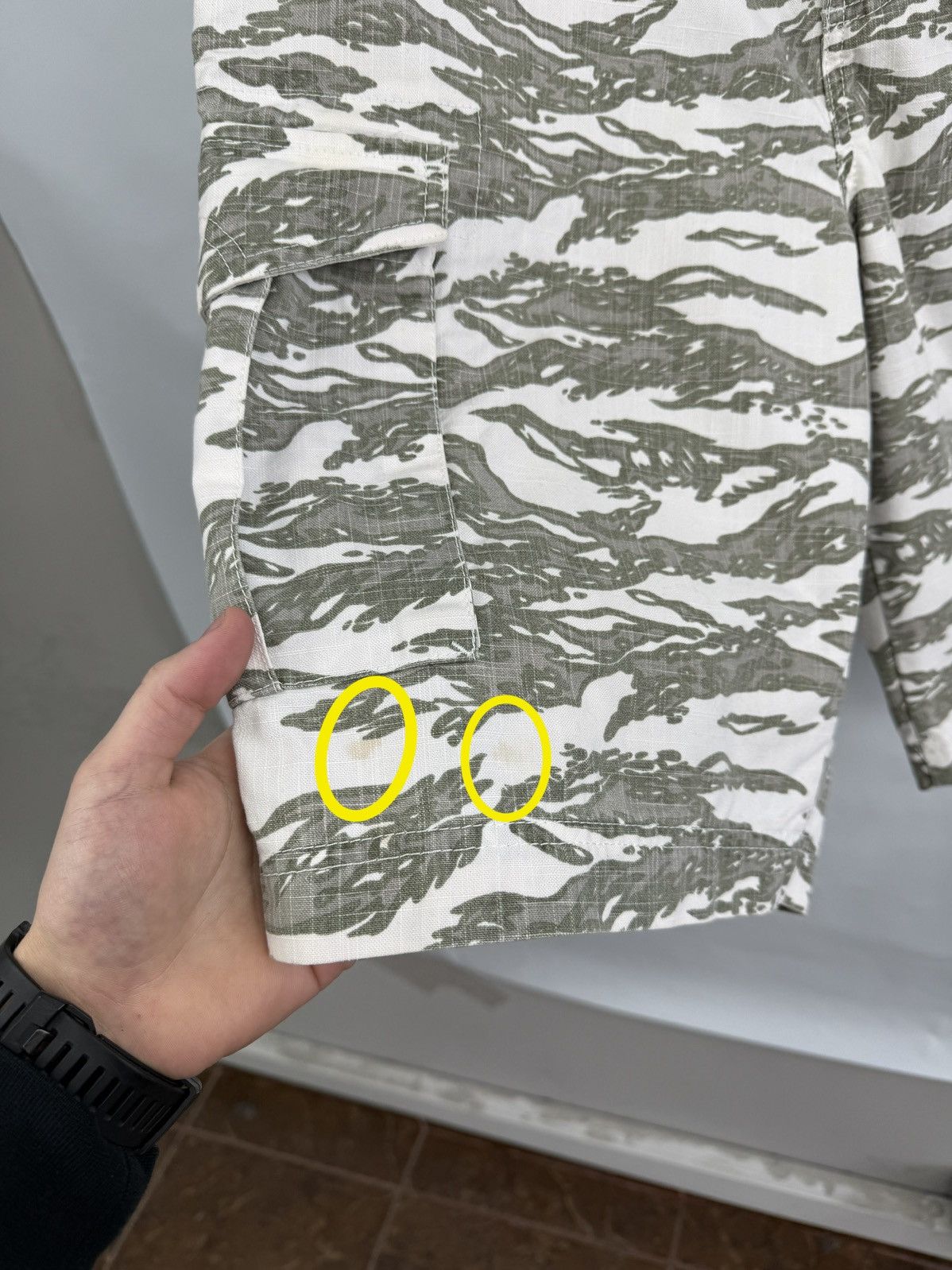 Nike 🇧🇷 Vintage Y2K Nike R10 Ronaldinho 10 Camo Cargo Shorts Retro Size US 32 / EU 48 - 12 Thumbnail