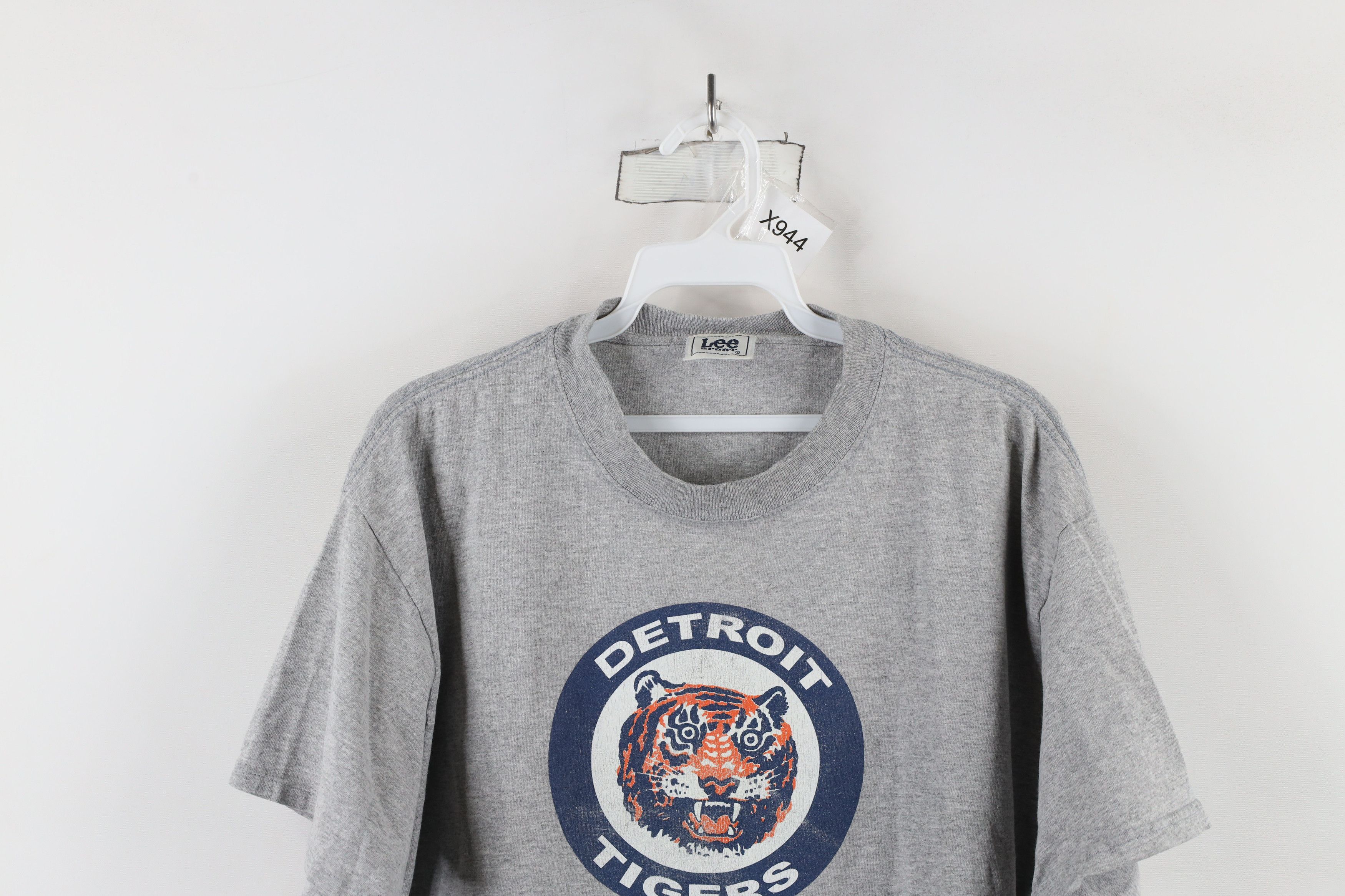 Vintage Vintage Y2K 2006 Spell Out Detroit Tigers Baseball T-Shirt Size US M / EU 48-50 / 2 - 2 Thumbnail