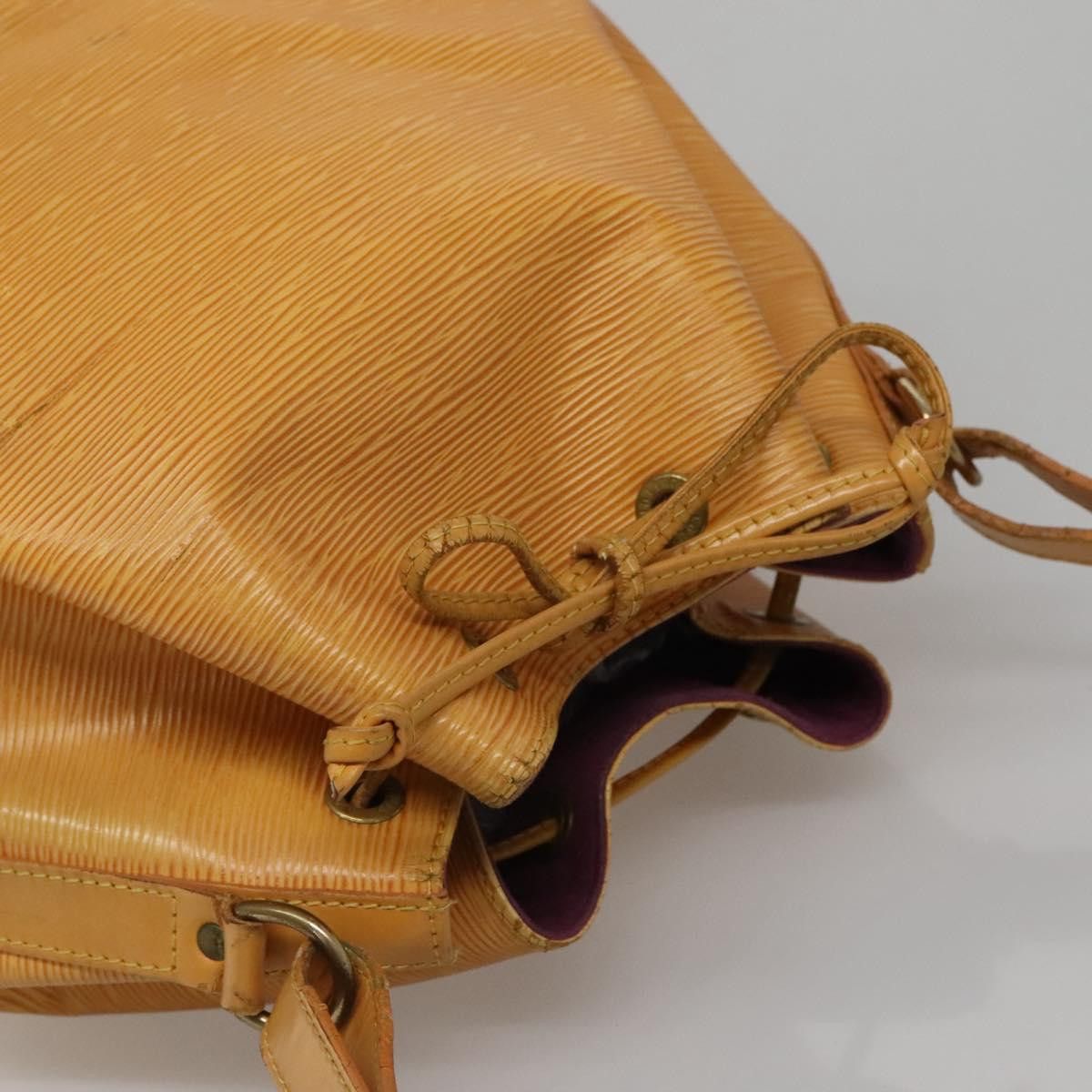 Louis Vuitton LOUIS VUITTON Epi Petit Noe Shoulder Bag Yellow M44109 Size ONE SIZE - 6 Thumbnail