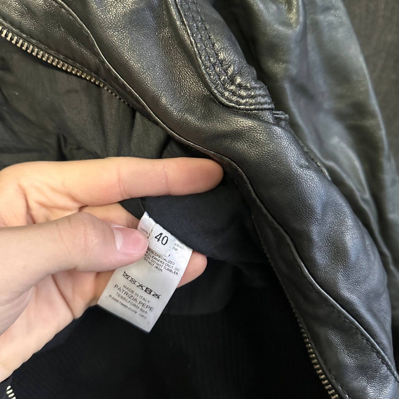 Patrizia Pepe Vintage Patrizia Pepe Black Leather Jacket Made in Italy Size S / US 4 / IT 40 - 10 Thumbnail