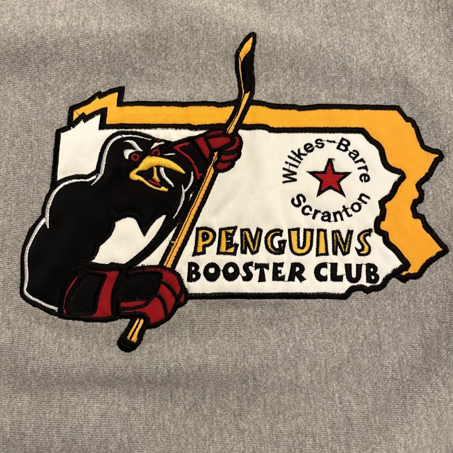 Champion VINTAGE Scranton Penguins Champion Reverse Weave Sweatshirt - Hockey Booster Club - XXL/2XL Gray Crew Neck Pullover Mens Size US XXL / EU 58 / 5 - 2 Thumbnail