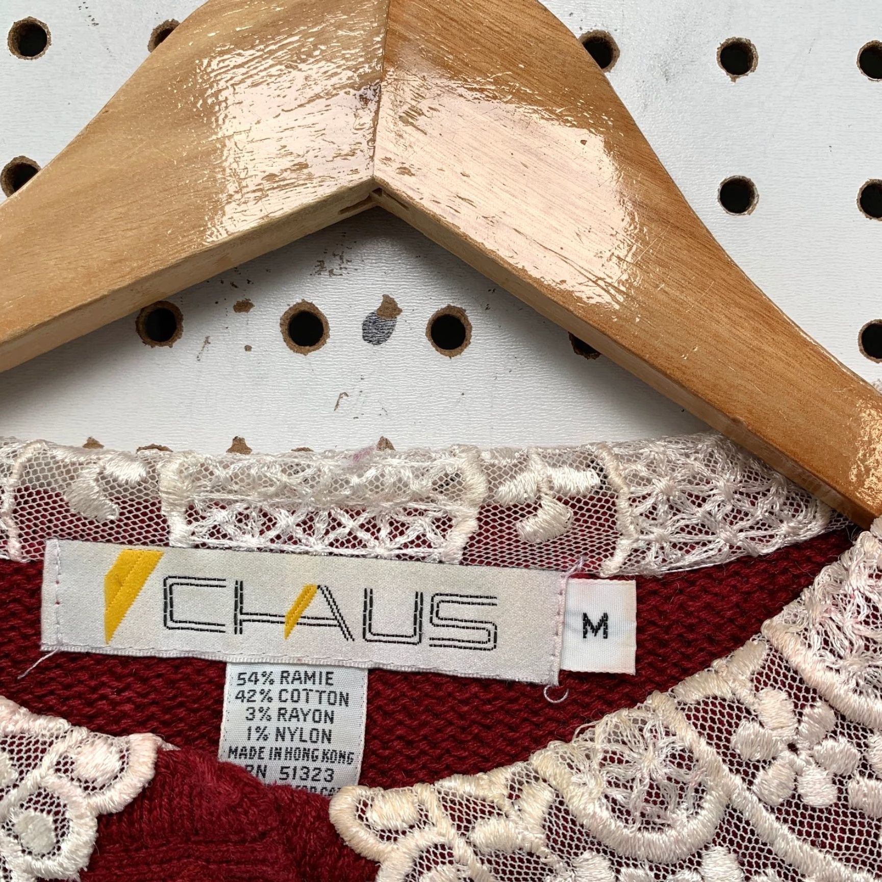 Vintage VINTAGE Chaus Sweater Women M Red Lace Collared Ramie Cotton Button Grandma Size M / US 6-8 / IT 42-44 - 4 Thumbnail