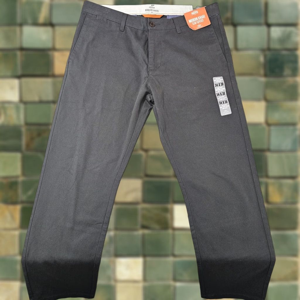 Dockers Dockers Pants Mens 34x30 Gray Pacific Modern Khaki Slim Tapered Casual Chino Size US 34 / EU 50 - 1 Thumbnail