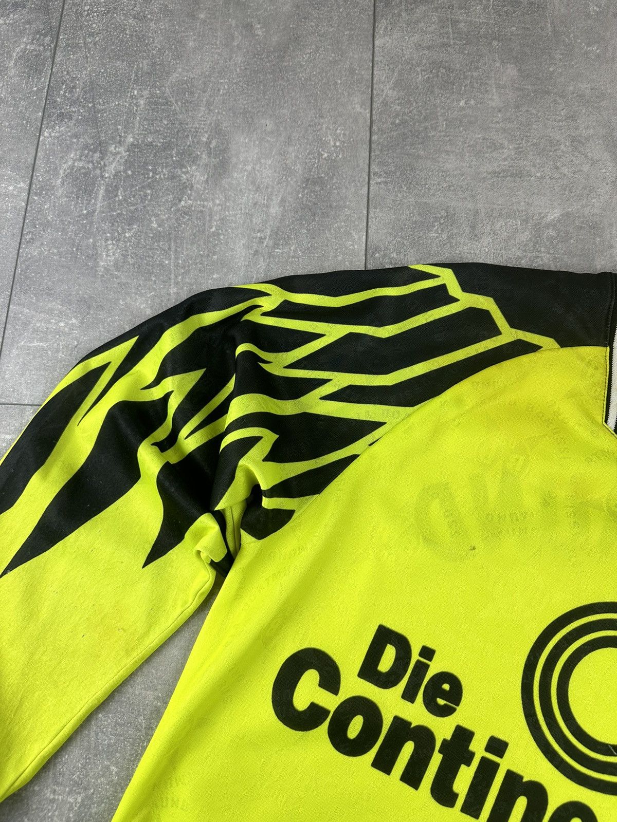 Nike Nike Borussia Dortmund 1994/95 Home Soccer Football Jersey Size US S / EU 44-46 / 1 - 10 Thumbnail