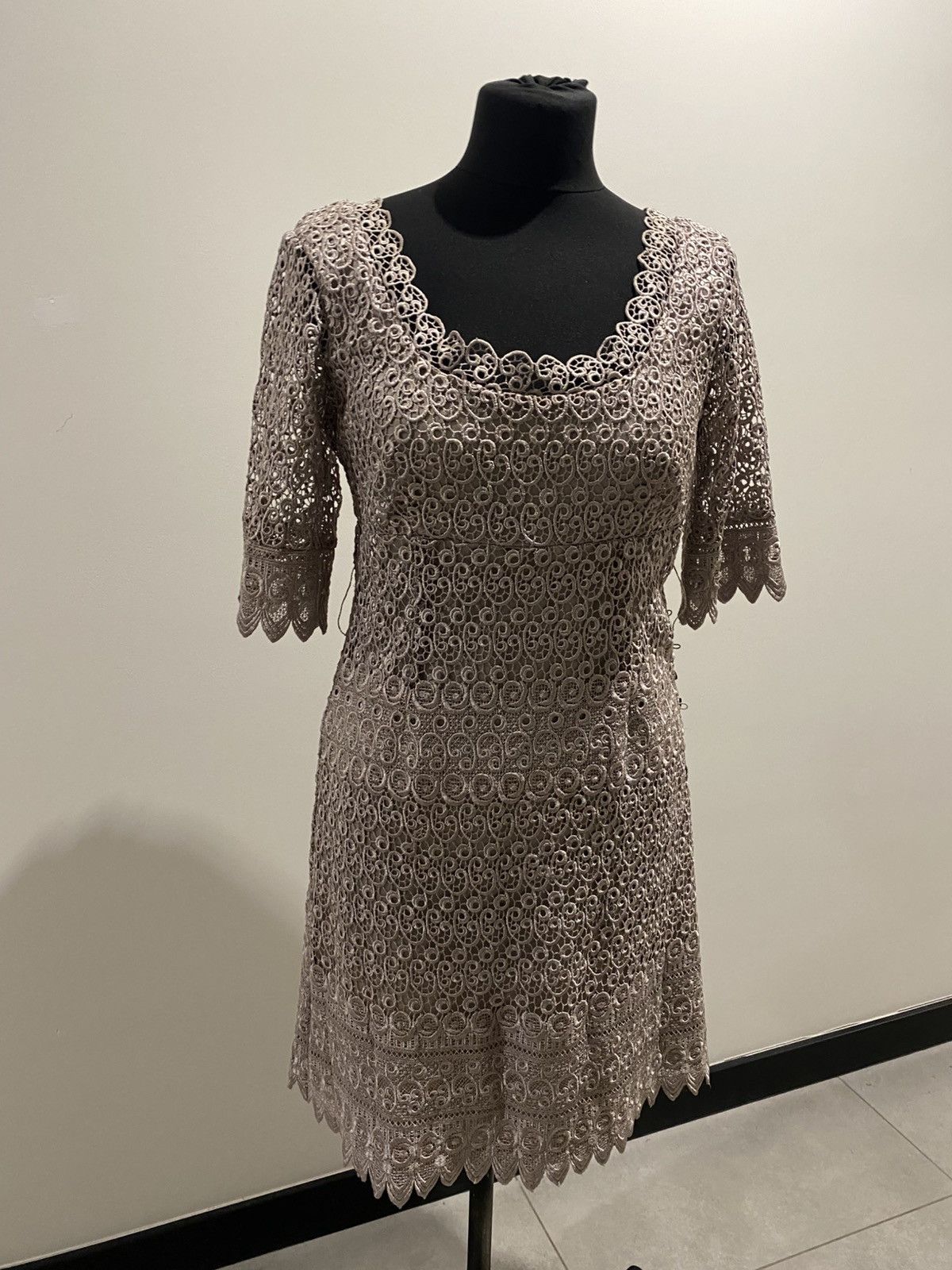 Other Coast London Taupe Guipure Lace Dress - Size M Size M / US 6-8 / IT 42-44 - 1 Thumbnail